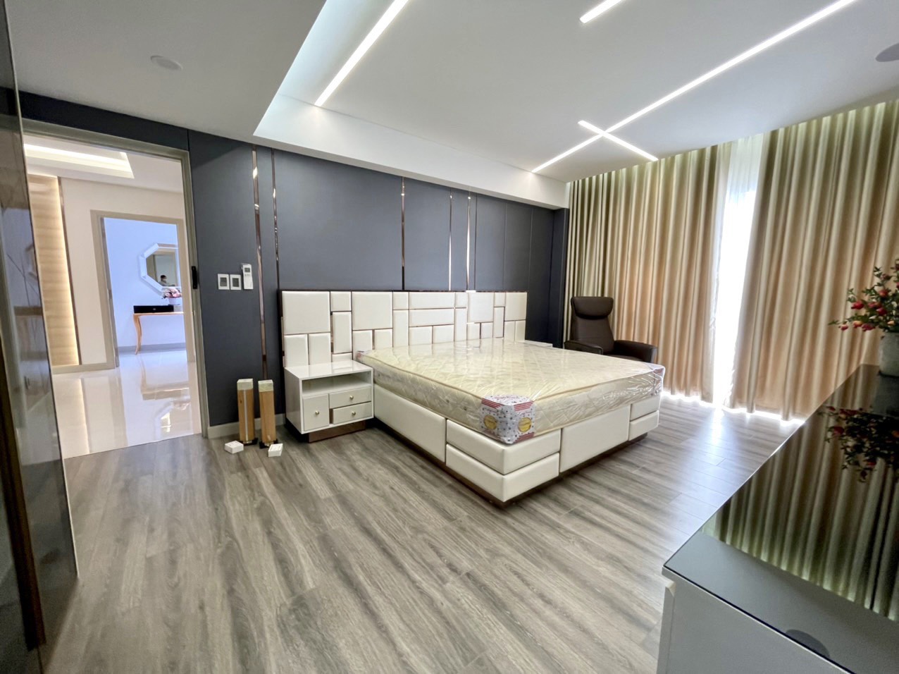 Penthouse for rent in Happy Valley Phu My Hung, District 7, 25th floor, with 3 large bedrooms 7