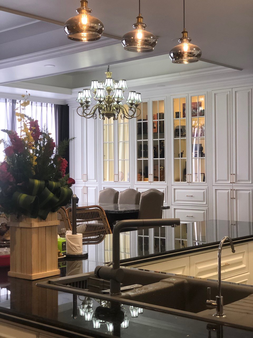 Midtown penthouse for sale Phu My Hung, District 7 corner unit with 4 bedrooms, river view 3