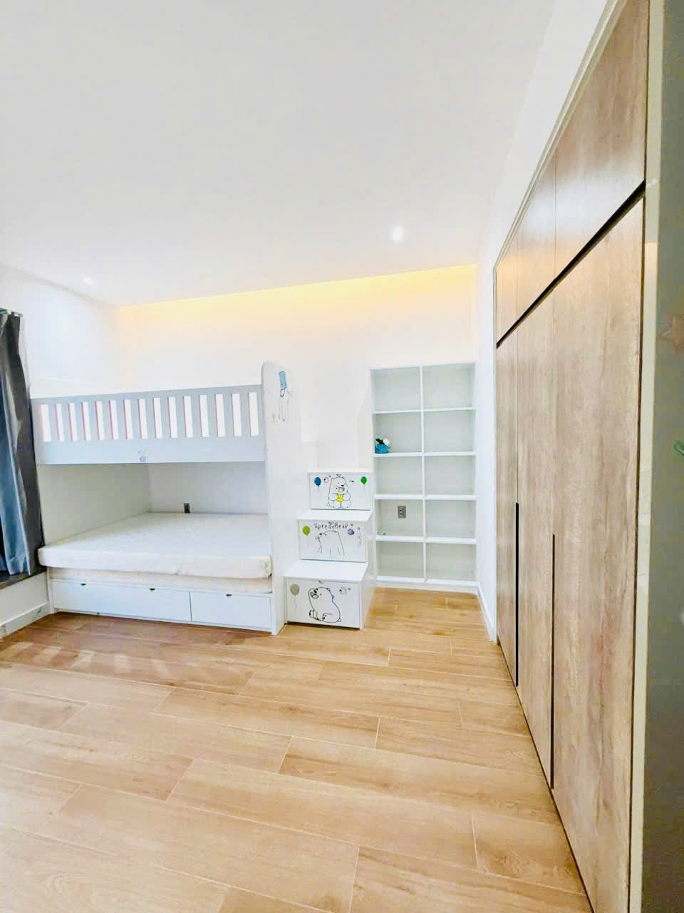 Riverside Residence penthouse apartment for rent, Phu My Hung, District 7, 4 bedrooms, parking, 16th floor - 260m2 10