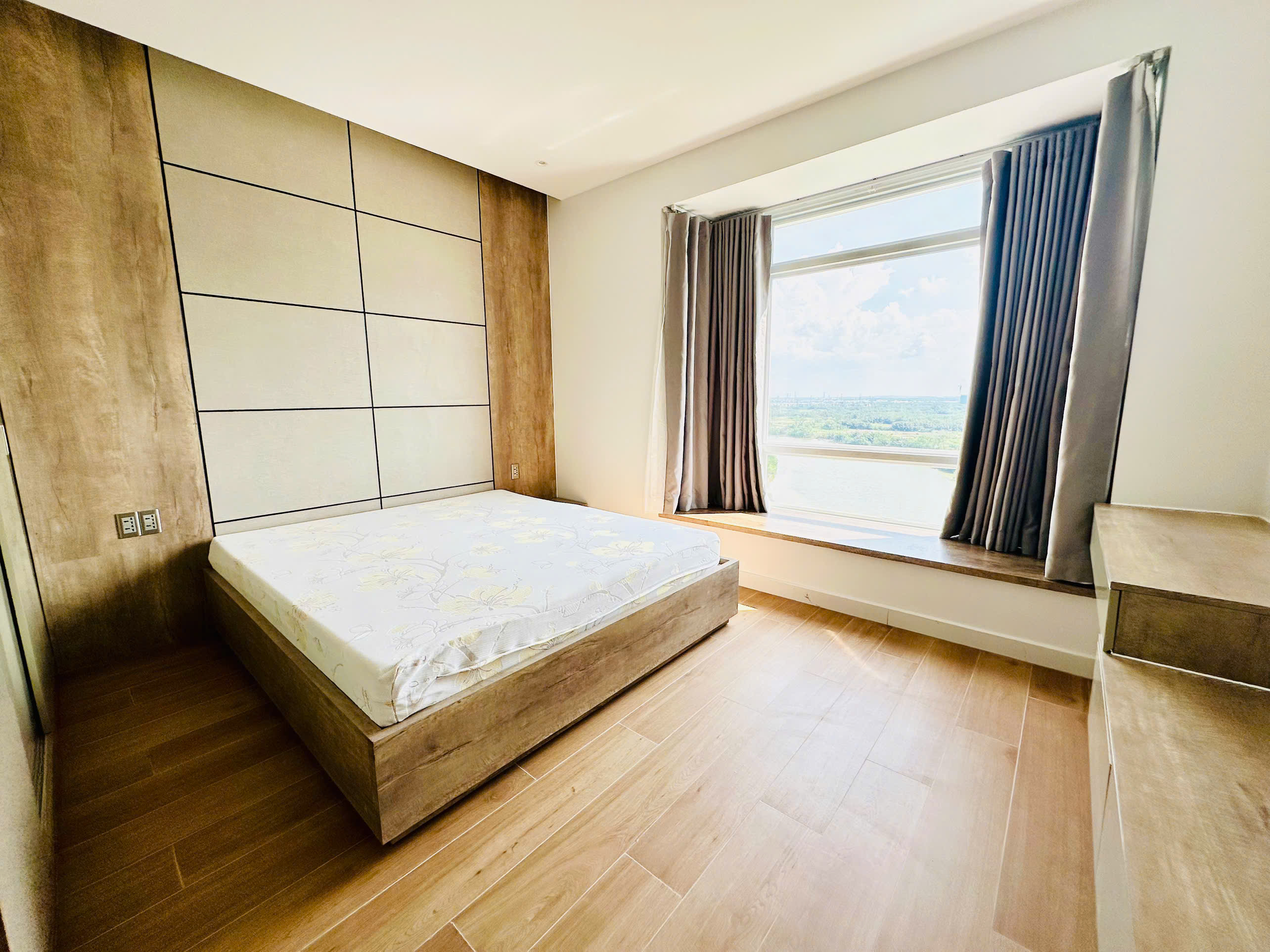 Riverside Residence penthouse apartment for rent, Phu My Hung, District 7, 4 bedrooms, parking, 16th floor - 260m2 3