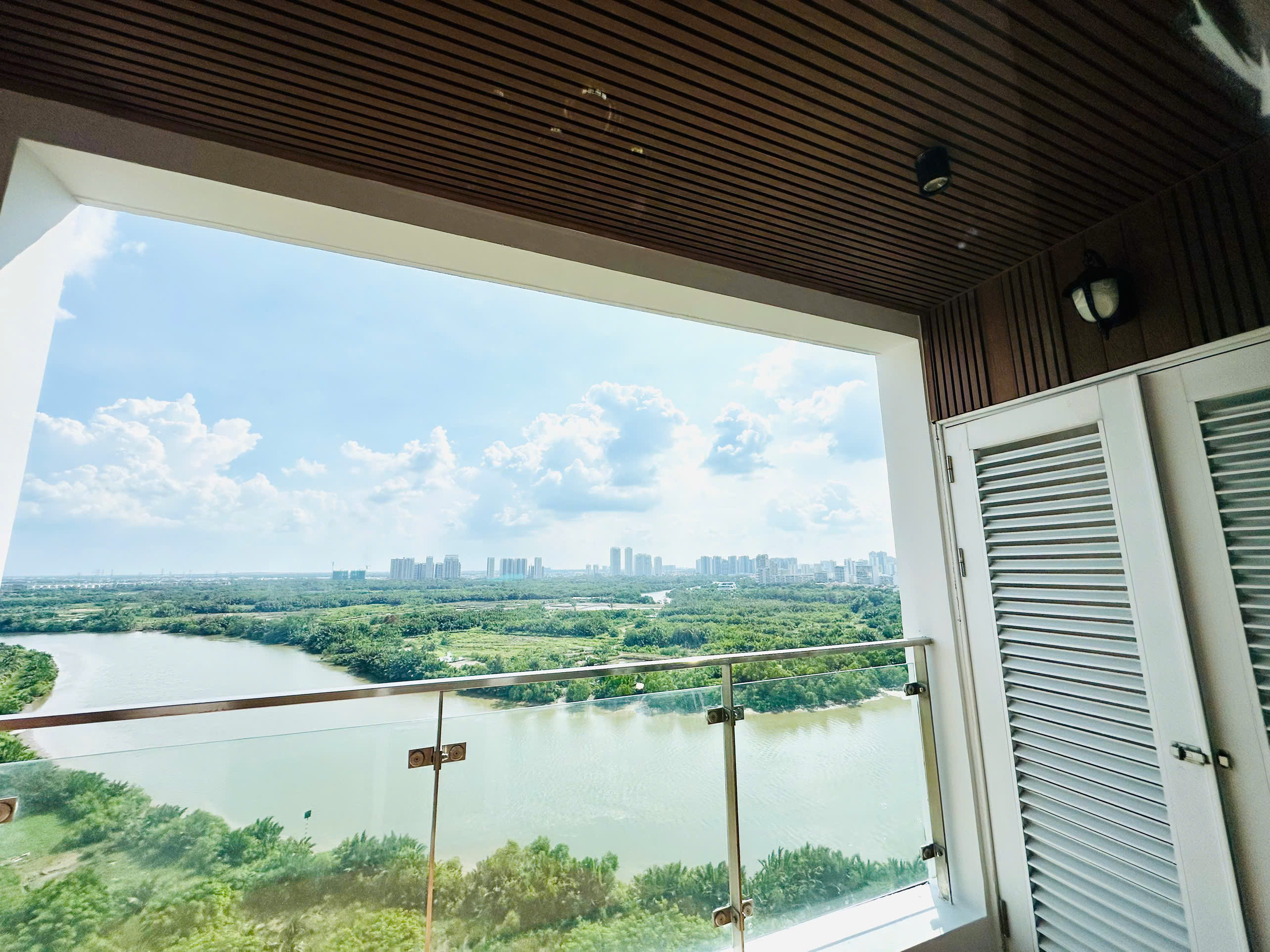 Riverside Residence penthouse apartment for rent, Phu My Hung, District 7, 4 bedrooms, parking, 16th floor - 260m2 15