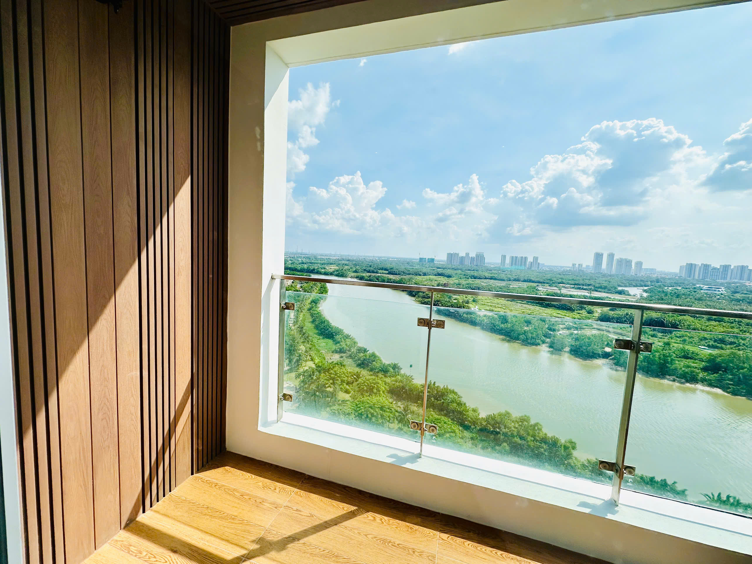 Riverside Residence penthouse apartment for rent, Phu My Hung, District 7, 4 bedrooms, parking, 16th floor - 260m2 13