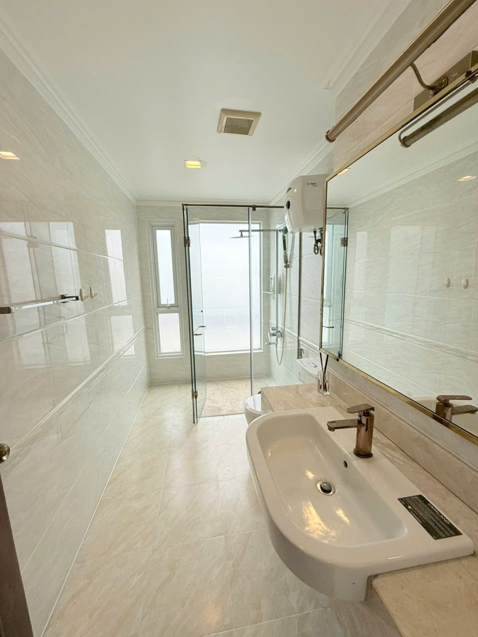 Star Hill penthouse for rent in Phu My Hung, District 7 has 4 bedrooms with high-class furniture, airy terrace 5