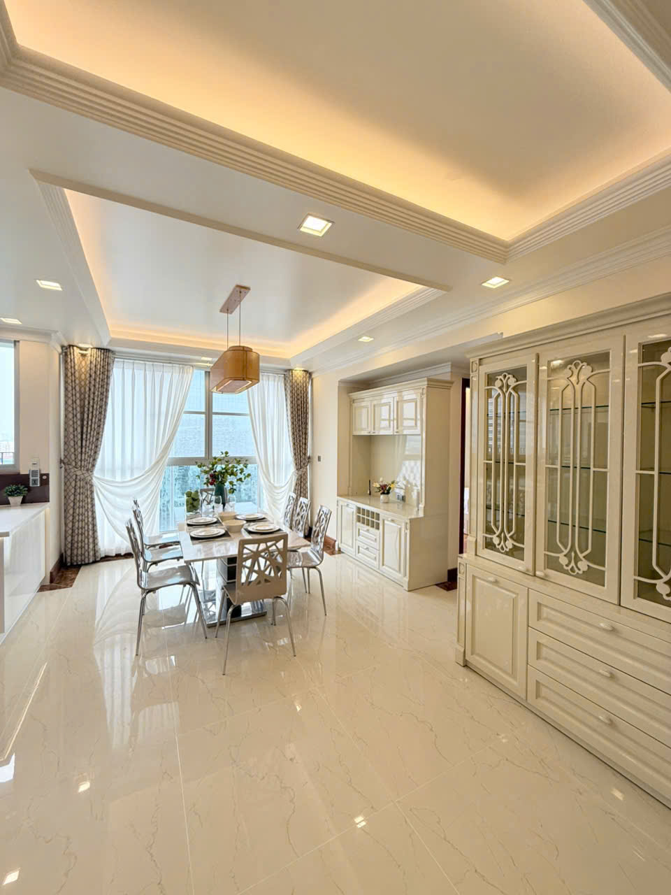 Star Hill penthouse for rent in Phu My Hung, District 7 has 4 bedrooms with high-class furniture, airy terrace 15