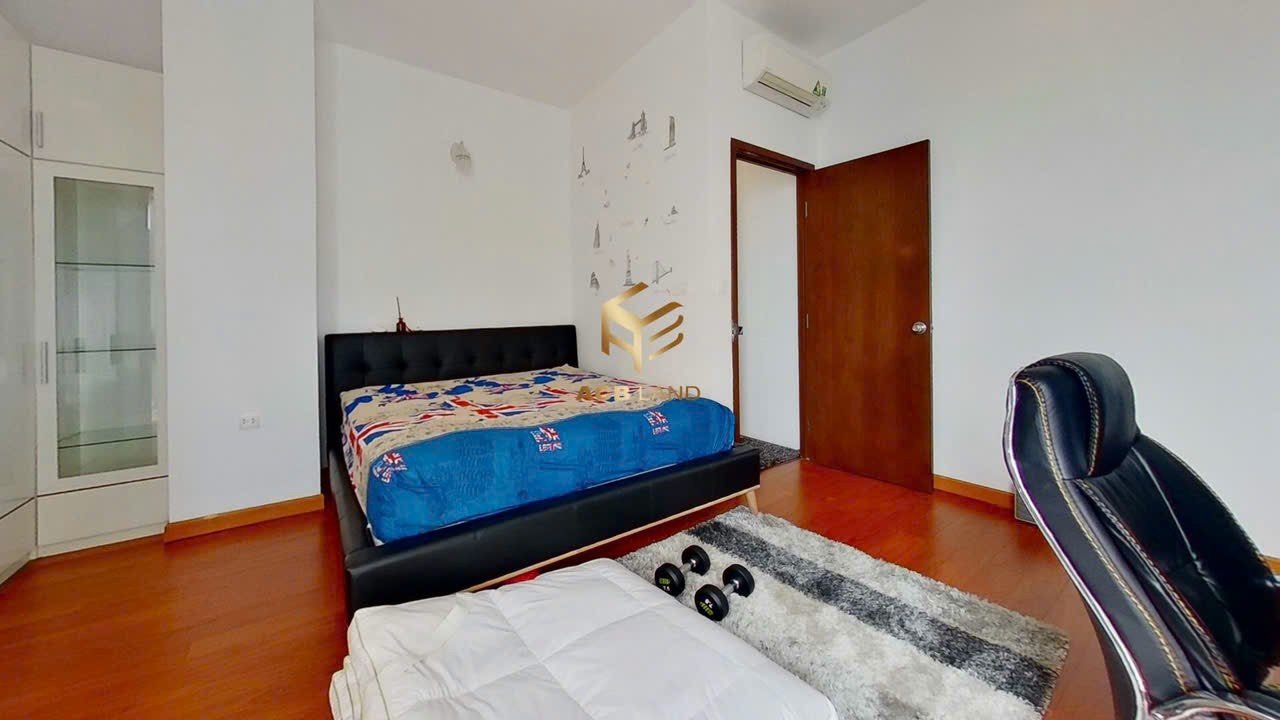 Penthouse service for rent in Sunrise City District 7 has 2 bedrooms, corner apartment with beautiful airy view 8