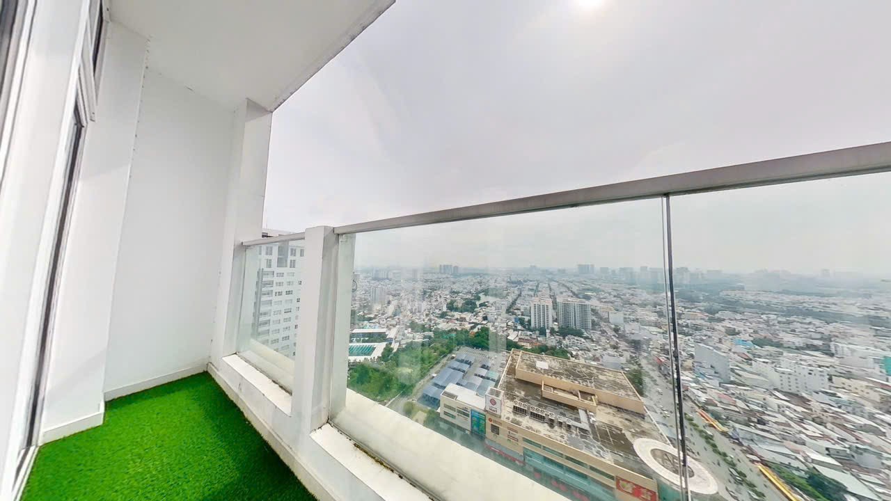 Penthouse service for rent in Sunrise City District 7 has 2 bedrooms, corner apartment with beautiful airy view 2