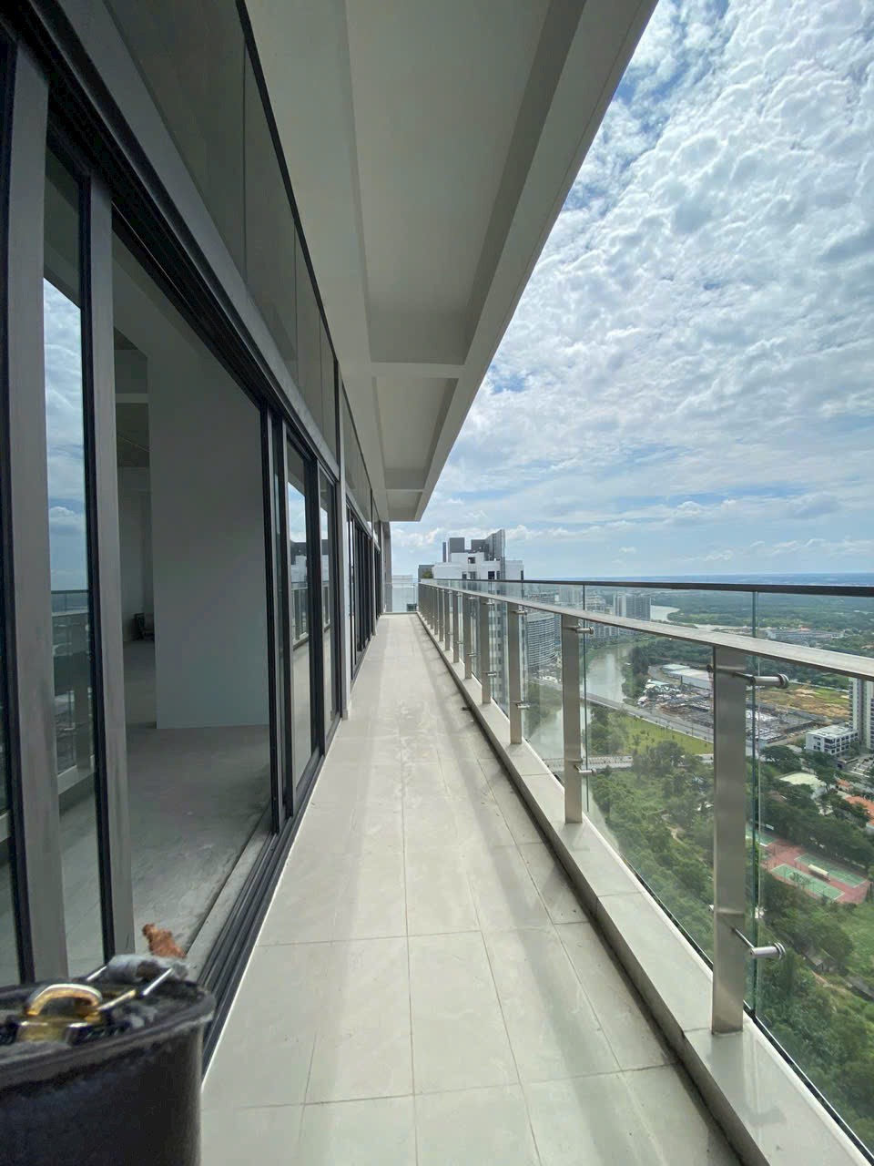 The View Keppel Land penthouse for sale next to Phu My Hung, District 7 has 4 bedrooms 5