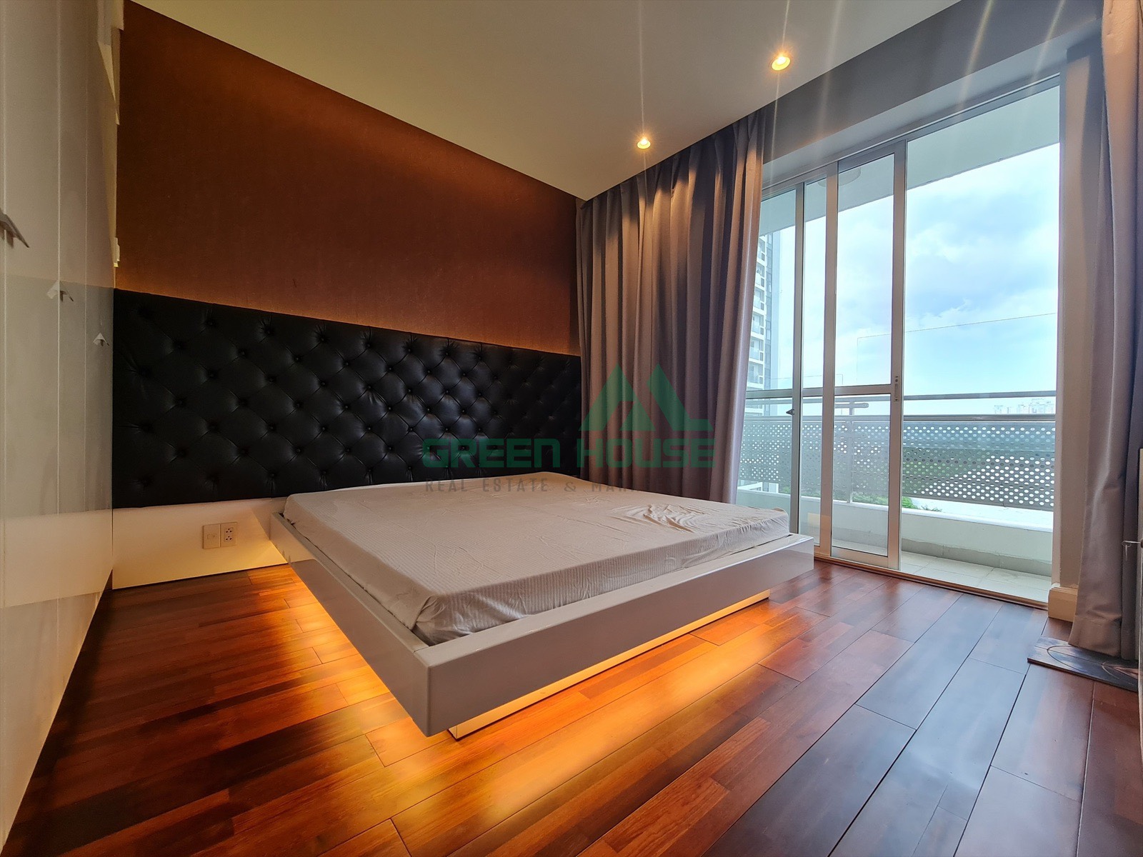 Cho thuê căn hộ Riverpark Phú Mỹ Hưng. Giá tốt. 8