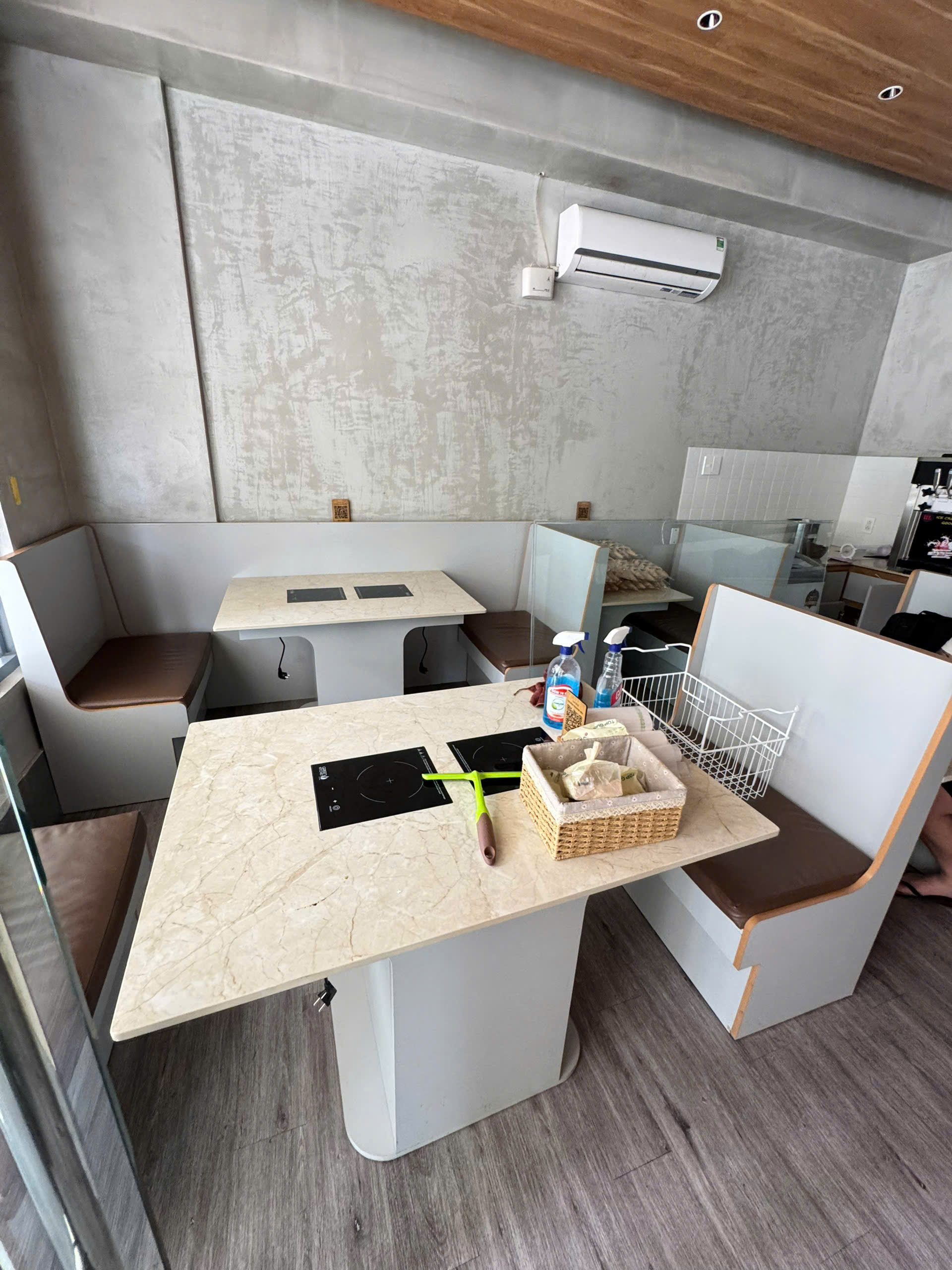 Shophouse for rent in Canh Vien 1B Phu My Hung, District 7 with ground floor + mezzanine of empty house with self-decoration – 136m2 3