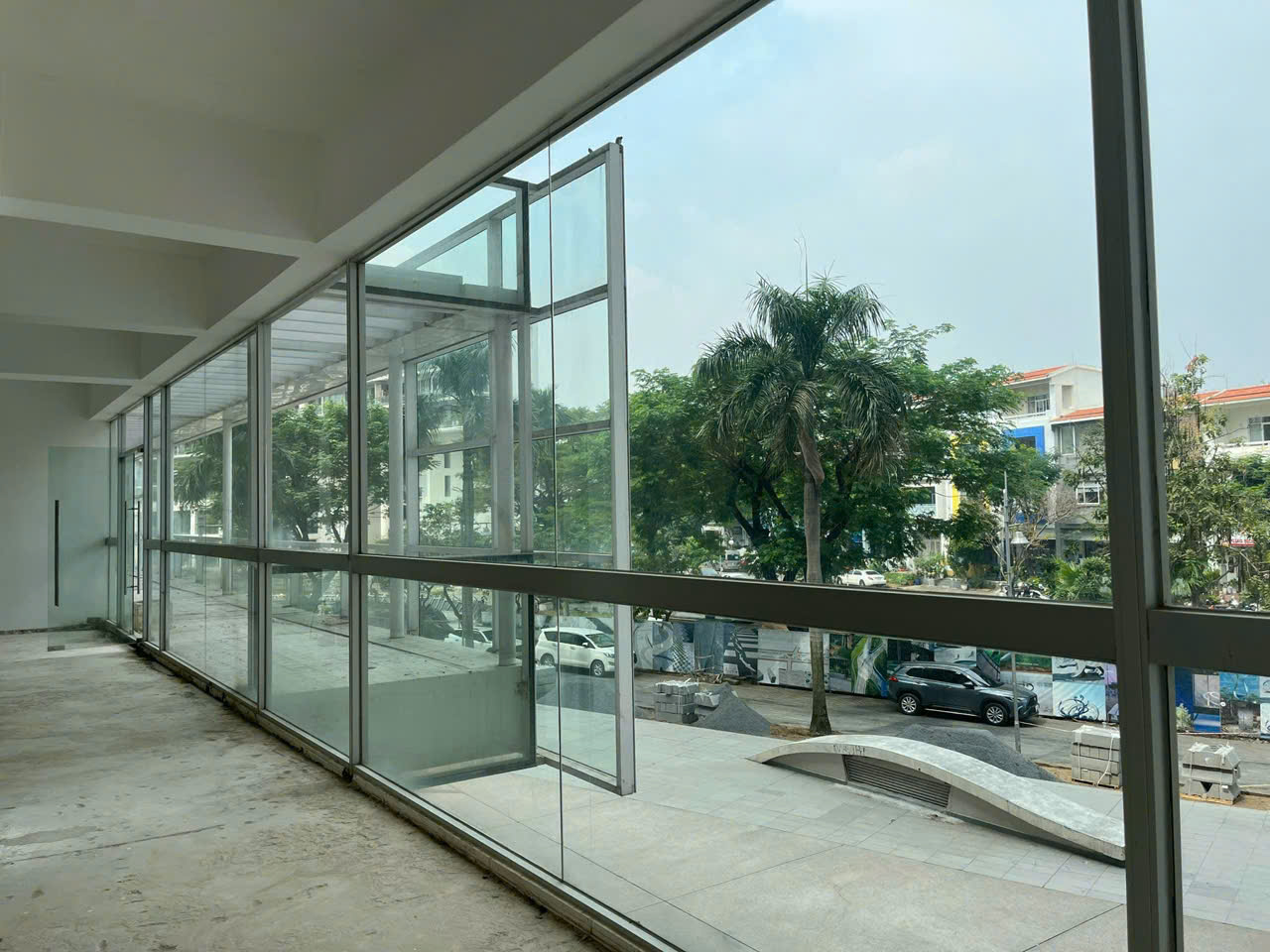 Cho thuê shophouse Garden Court 2 Phú Mỹ Hưng, Quận 7 căn góc nội thất hoàn thiện cơ bản – 272.4m2 2