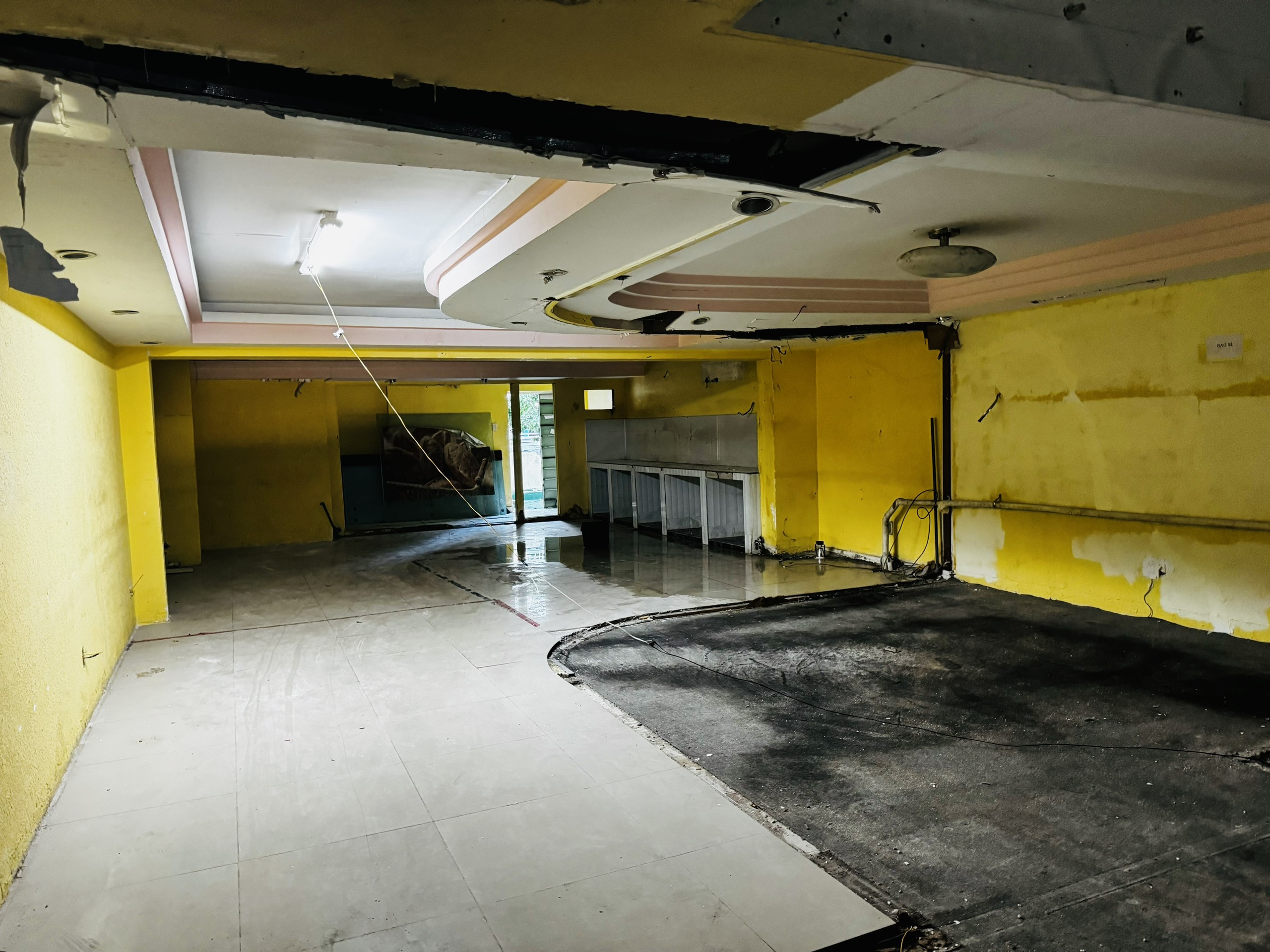 Shophouse for rent in Hung Vuong 3, Phu My Hung, District 7 frontage Nguyen Van Linh 6