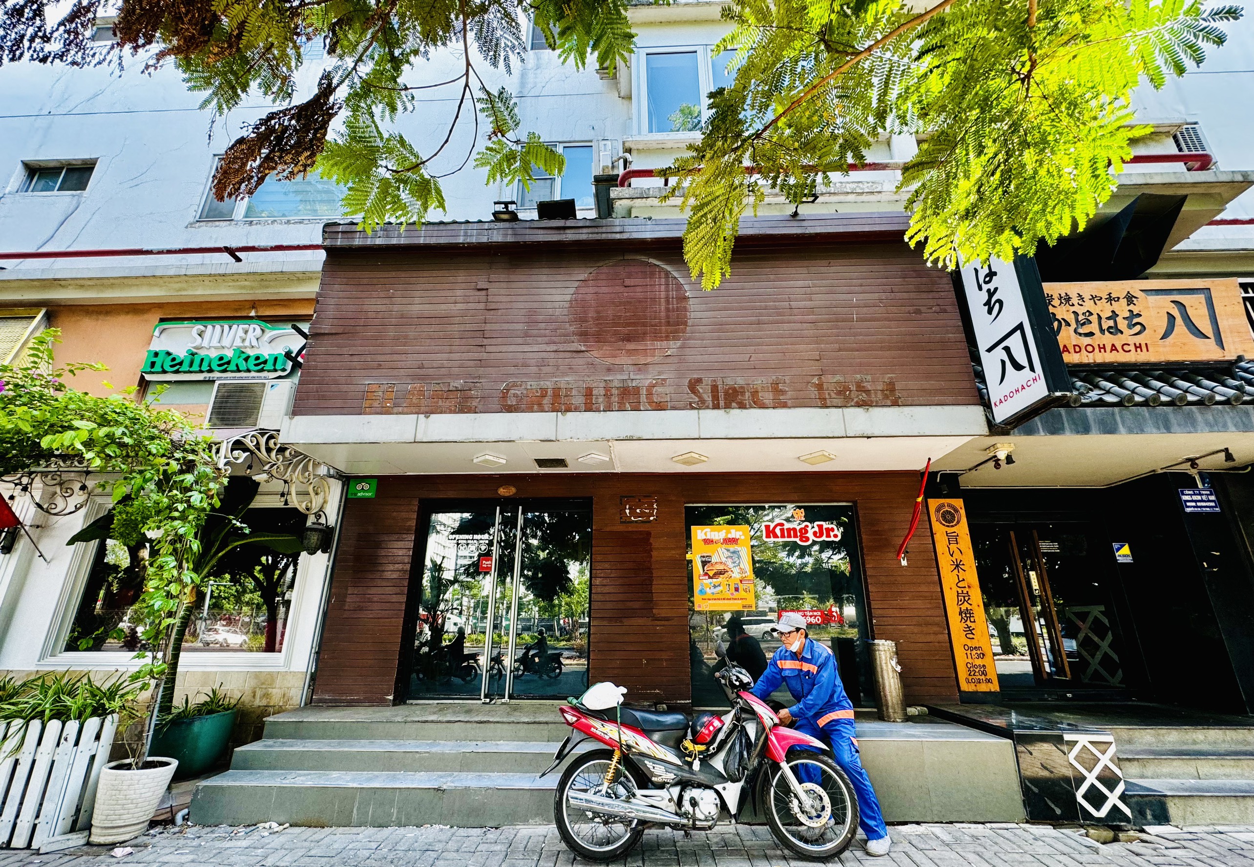 Shophouse for rent in Hung Vuong 3, Phu My Hung, District 7 frontage Nguyen Van Linh 4