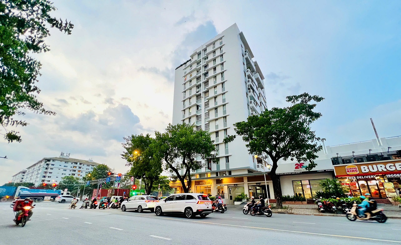 Cho thuê shophouse 001 Nguyễn Đức Cảnh Mỹ Khánh 1 Phú Mỹ Hưng xây trệt + lửng – 100m2 4