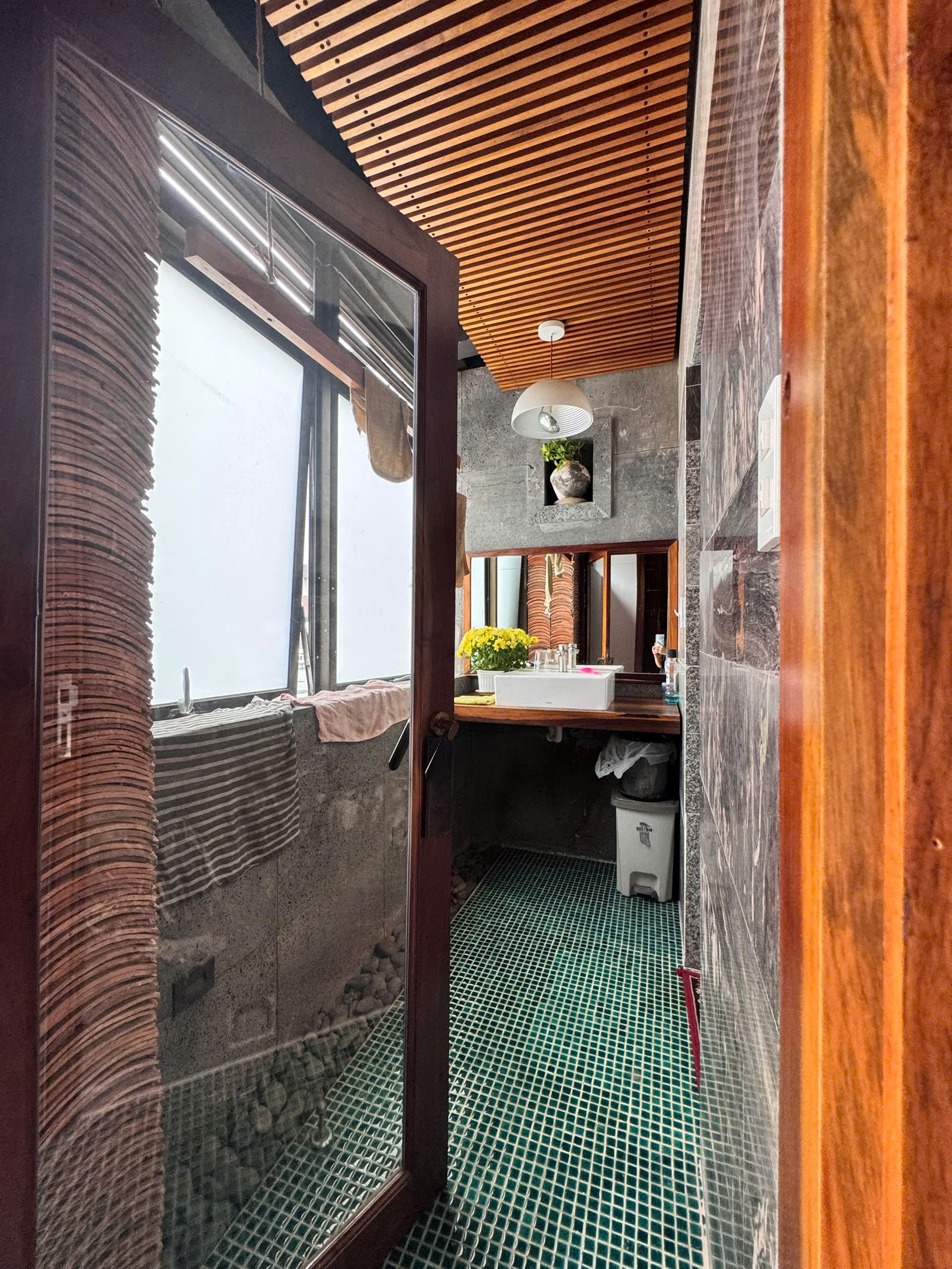 Selling or renting Panorama shophouse Phu My Hung, District 7 building ground floor + 1 floor, P street – 141m2 6