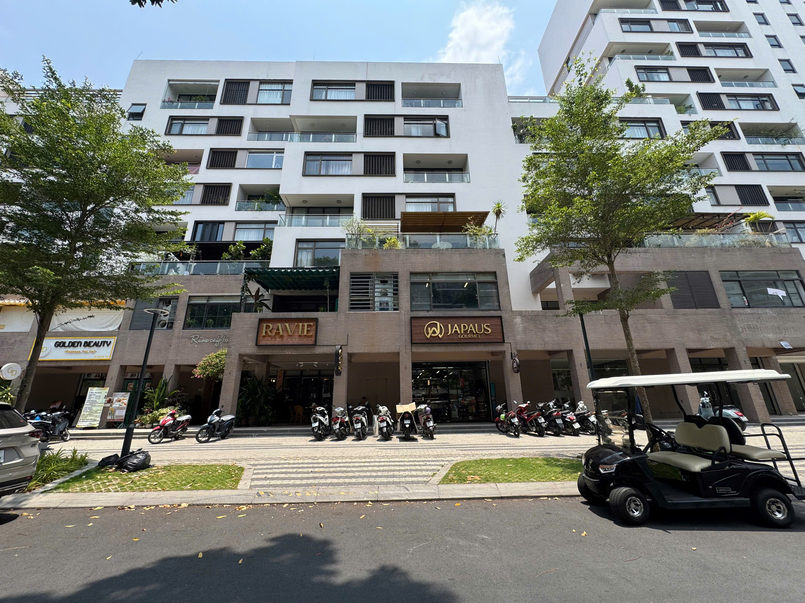 Panorama shophouse for sale in Phu My Hung, District 7 in front of Ton Dat Tien street with 1 floor for rent – 153.09m2 7