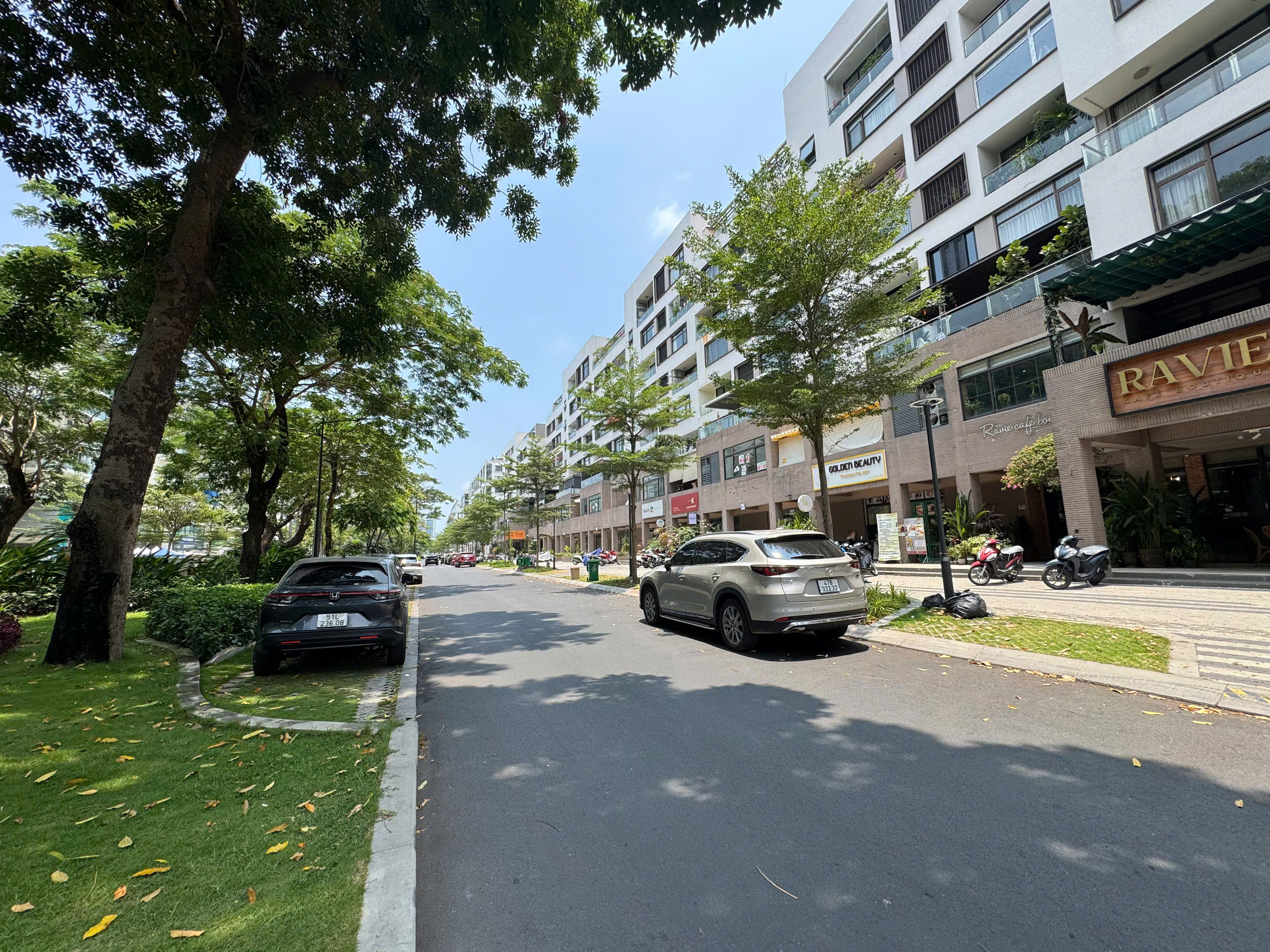 Panorama shophouse for sale in Phu My Hung, District 7 in front of Ton Dat Tien street with 1 floor for rent – 153.09m2 5