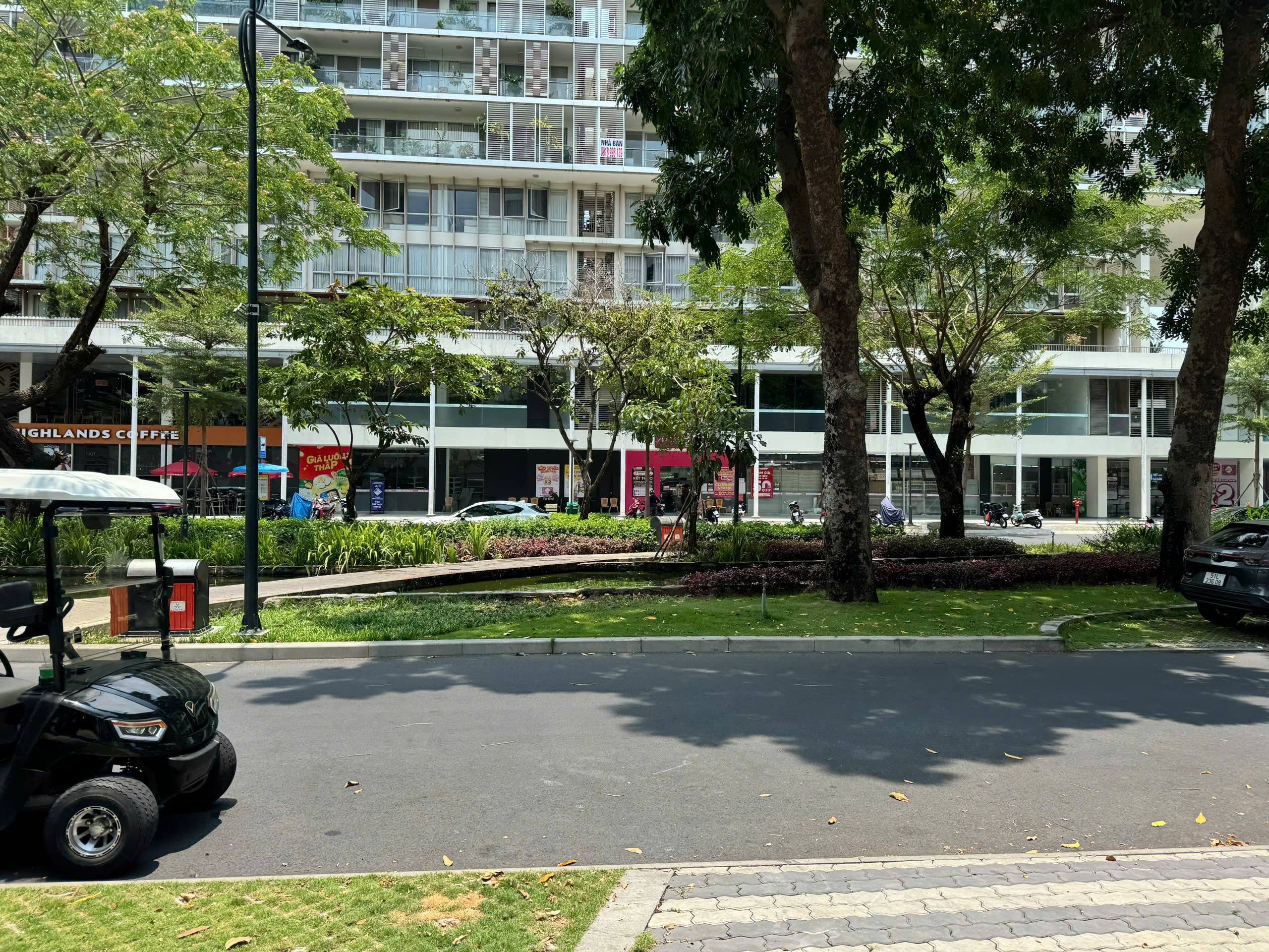 Panorama shophouse for sale in Phu My Hung, District 7 in front of Ton Dat Tien street with 1 floor for rent – 153.09m2 1