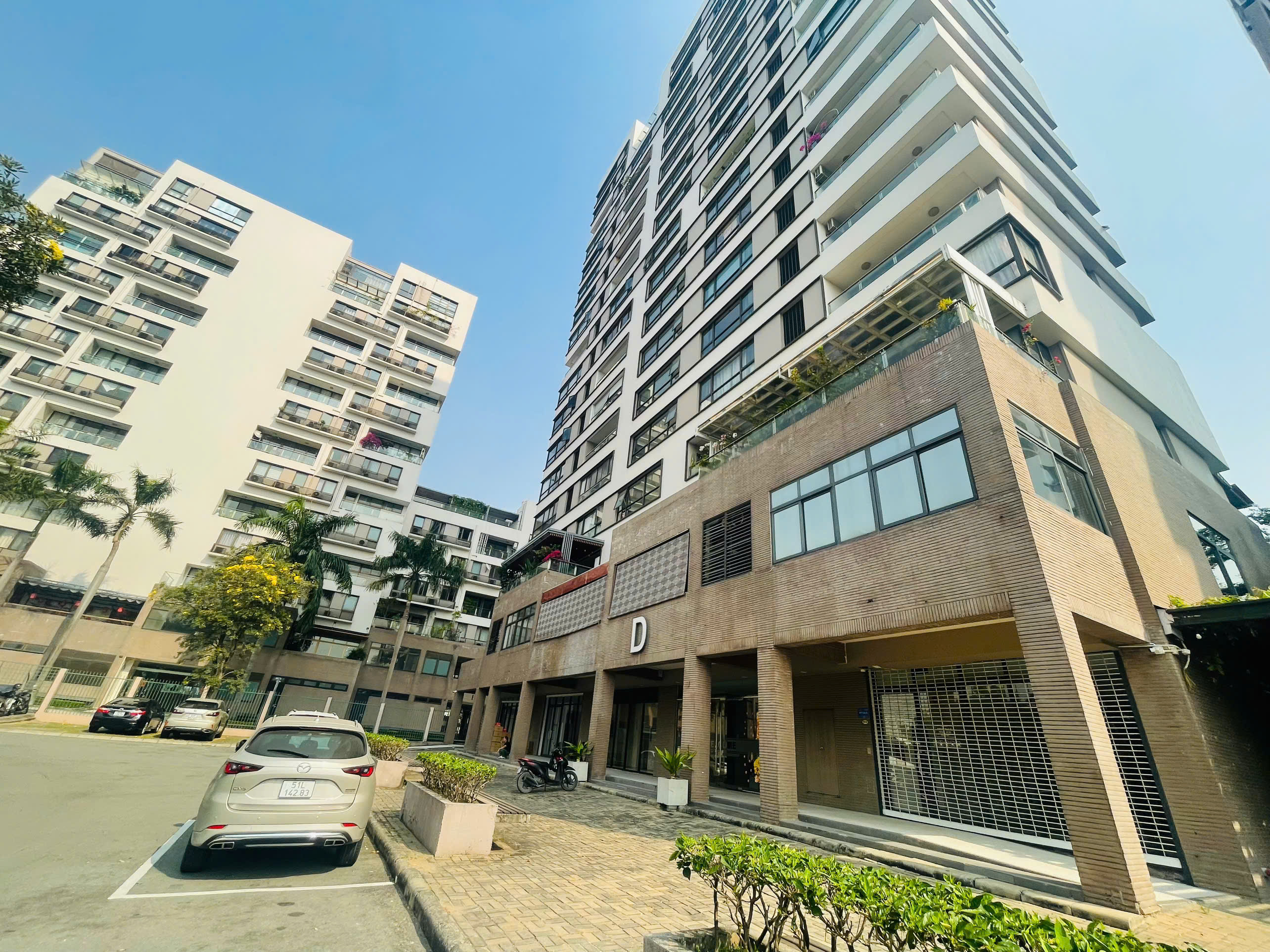 Panorama shophouse for sale or lease in Phu My Hung, District 7 with river view with large parking lot basements – 547m2 3