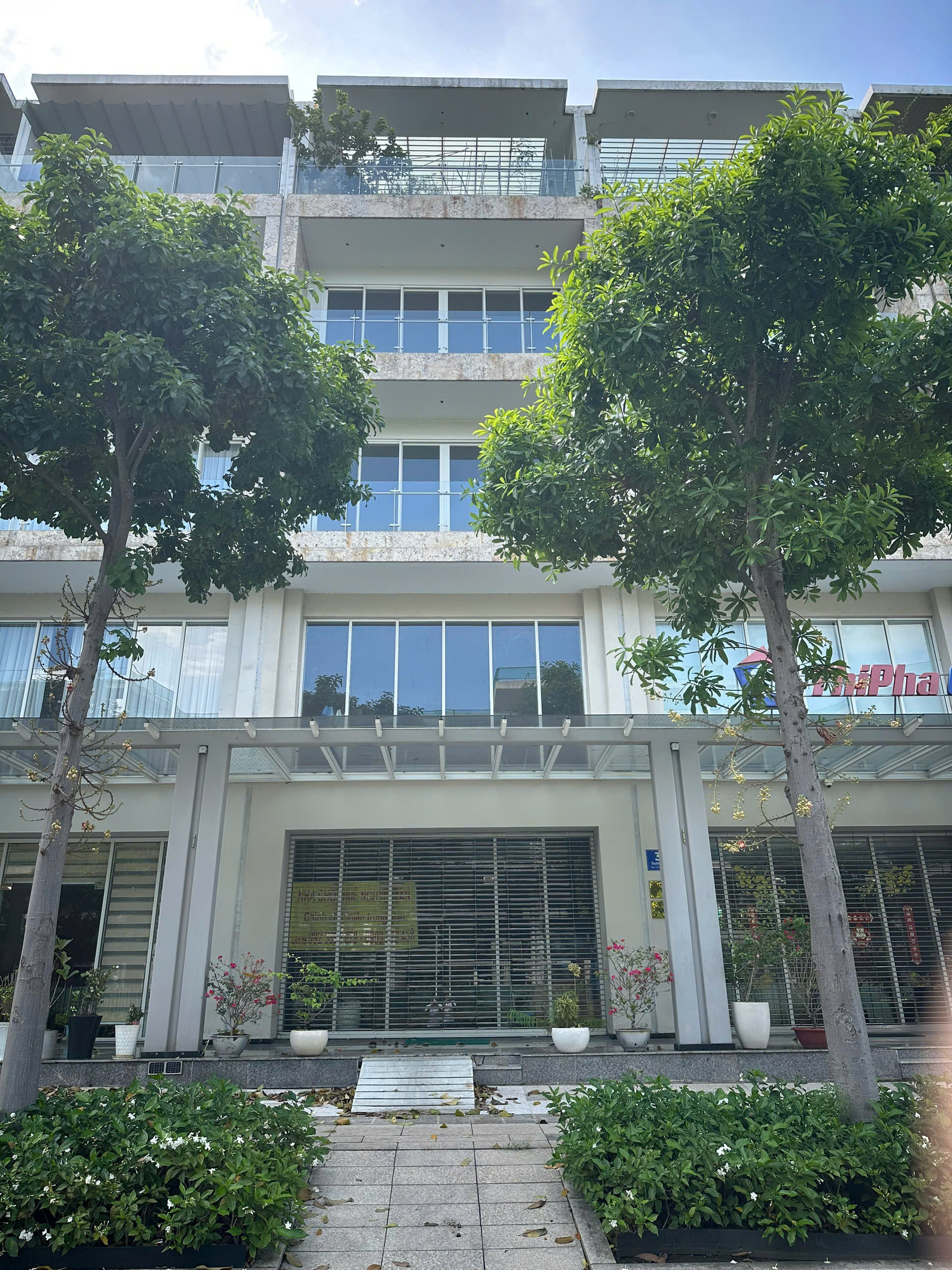 Sala shophouse for rent in Thu Duc City built 6 floors with basement, elevator, street number 10 – 114m2 2