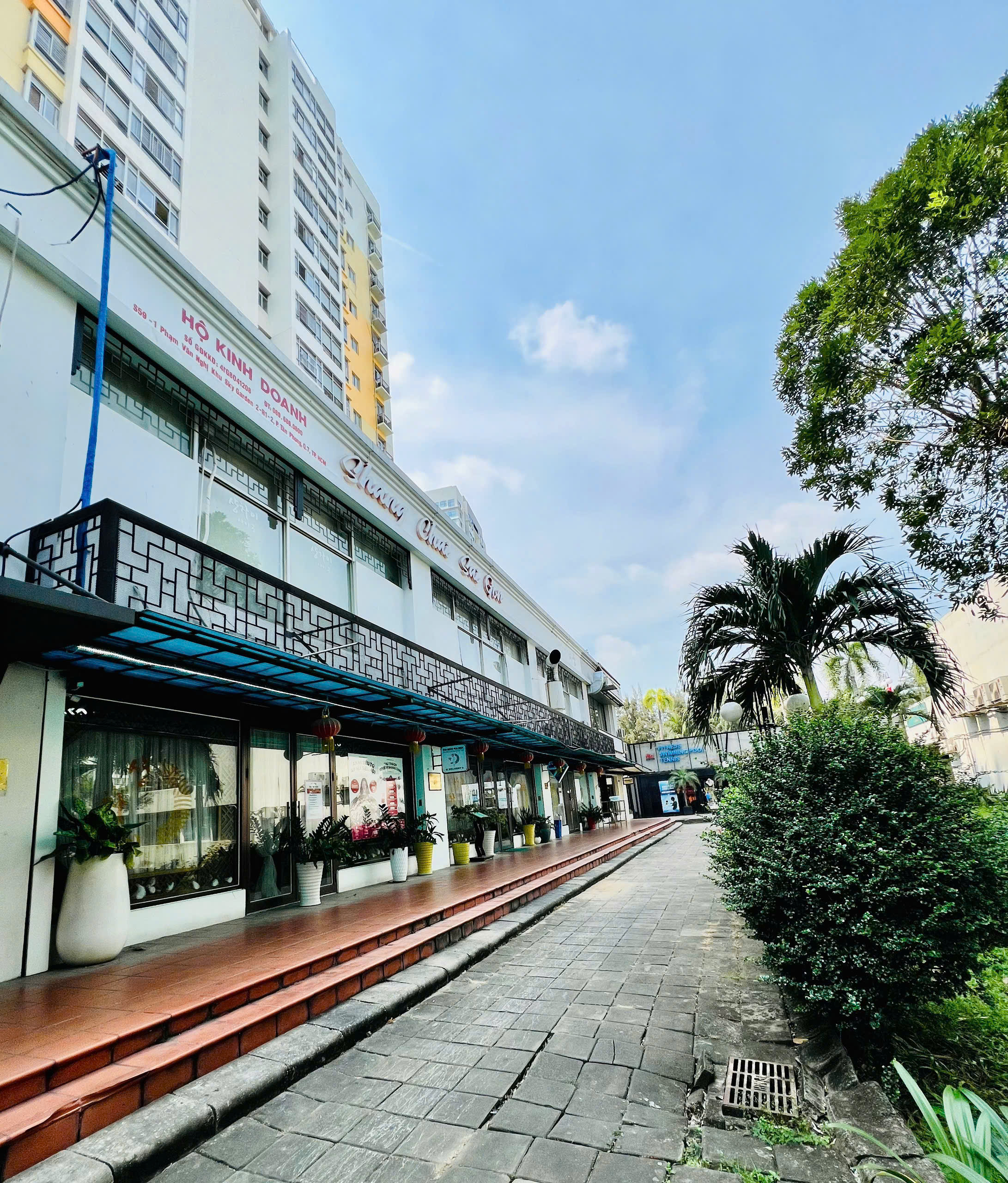3 contiguous Sky Garden 2 shophouses for rent, Phu My Hung, District 7 next to the corner apartment – 469.68m2 4