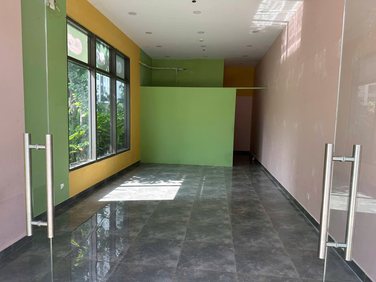 Bán shophouse Sunrise Riverside Nhà Bè đã hoàn thiện trần sàn tường và toilet – 45m2 2