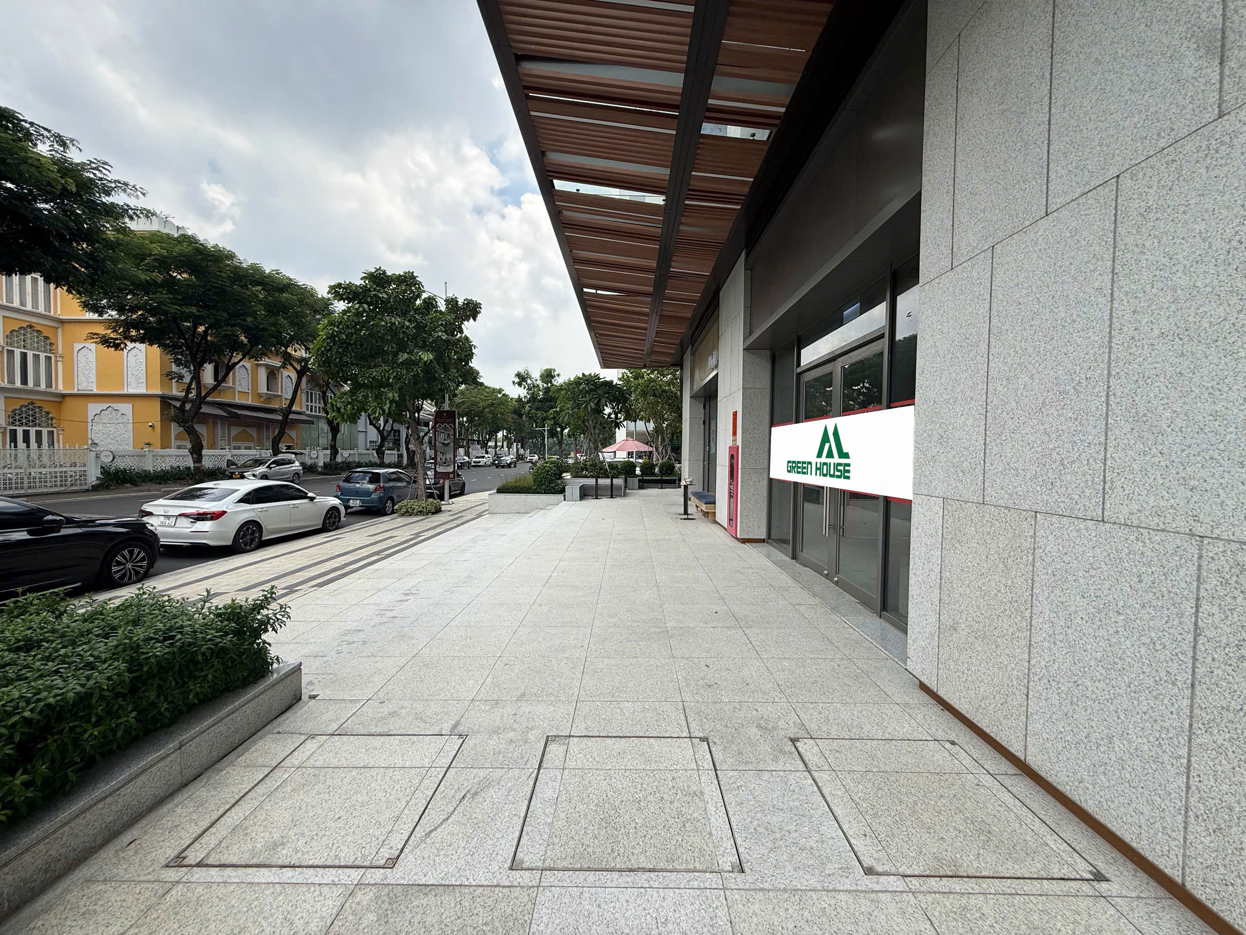 Shophouse for rent at The Horizon Phu My Hung, District 7, corner apartment with 2 floors, beautiful location, rough house – 239.59m2 6