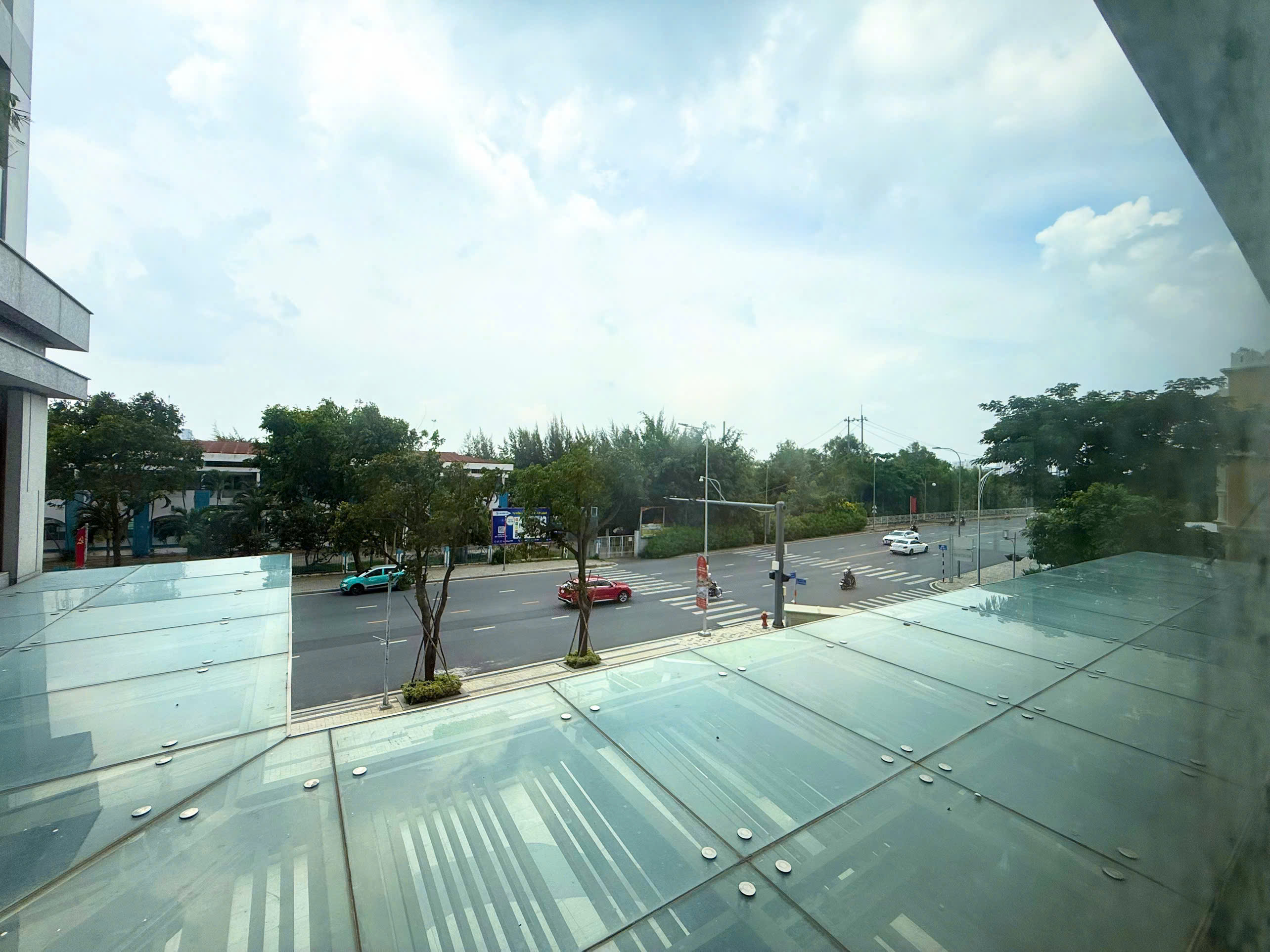 Shophouse for rent at The Horizon Phu My Hung, District 7, corner apartment with 2 floors, beautiful location, rough house – 239.59m2 4