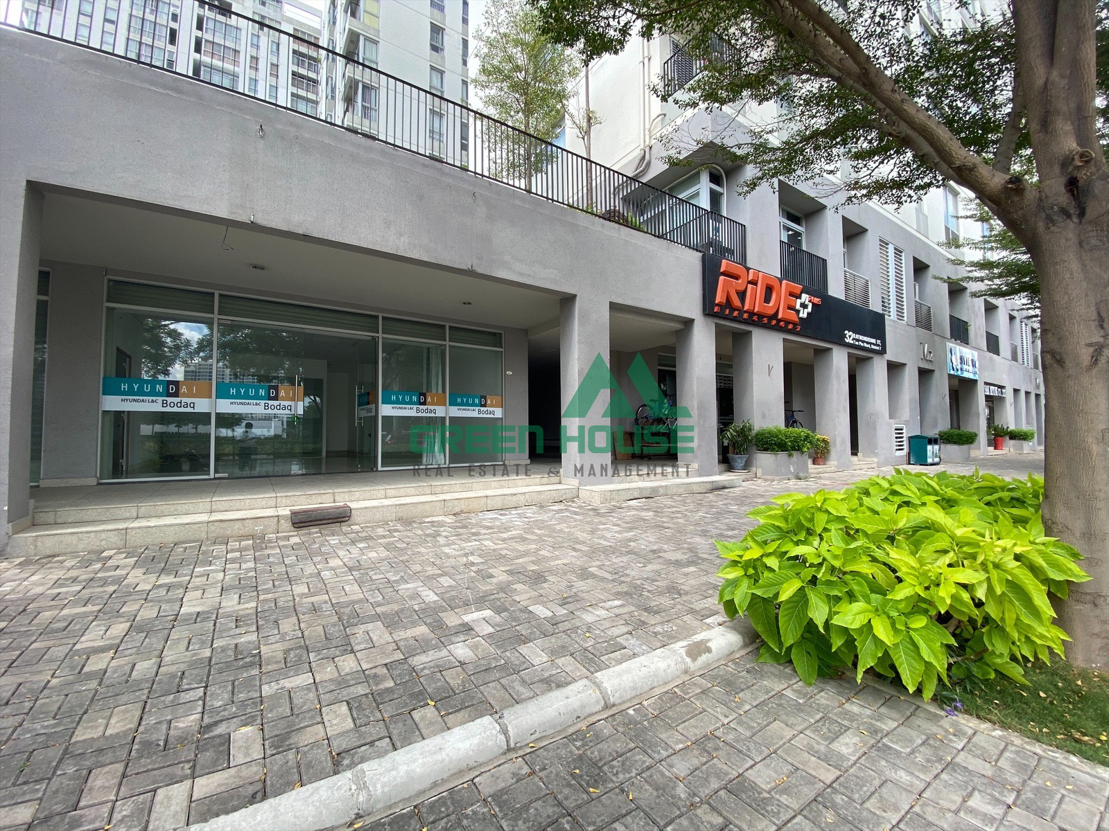 Shop for rent Star Hill Phu My Hung Big street 6