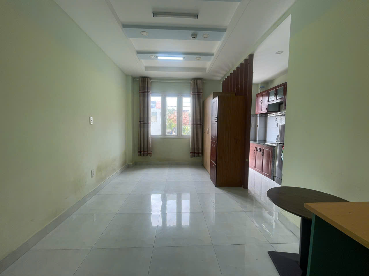 Ung Van Khiem serviced apartment building for sale, Binh Thanh built 7 floors with 16 rooms, 50m – 94m2 from D5 street 9