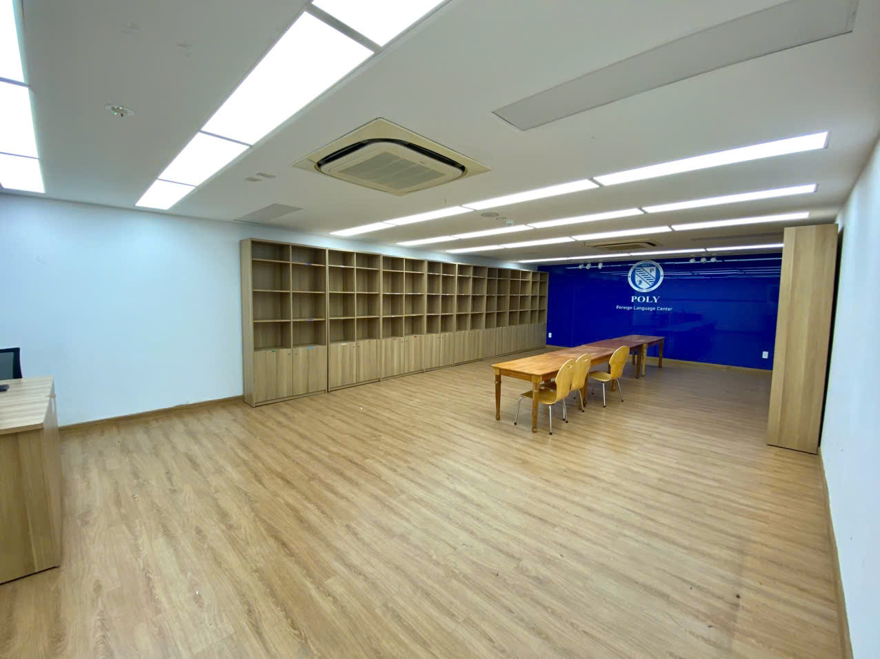 Cho thuê tòa nhà mặt tiền đường Tân Phú, Nam Thông Phú Mỹ Hưng, Quận 7 xây 8 tầng, thang máy – 324m2 8