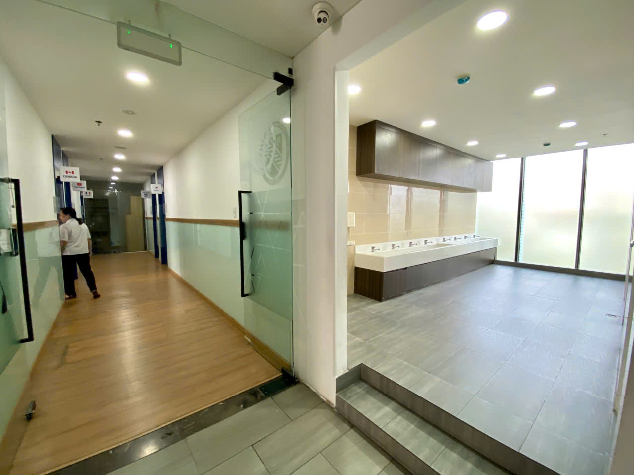 Cho thuê tòa nhà mặt tiền đường Tân Phú, Nam Thông Phú Mỹ Hưng, Quận 7 xây 8 tầng, thang máy – 324m2 14