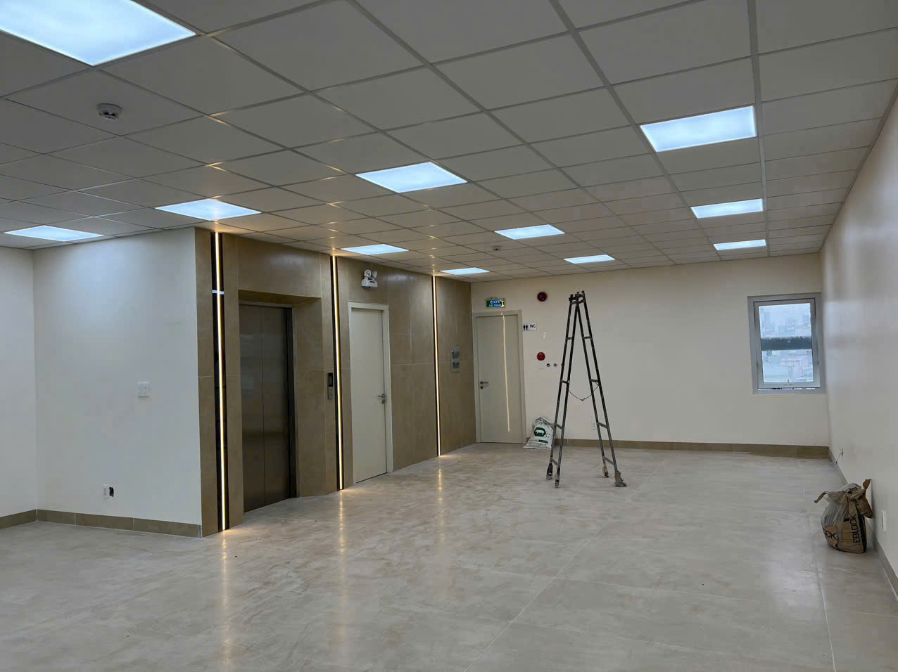 Cho thuê tòa nhà văn phòng đường số 15 Phường Tân Hưng, Quận 7 xây 7 tầng có hầm gần chợ – 144m2 6