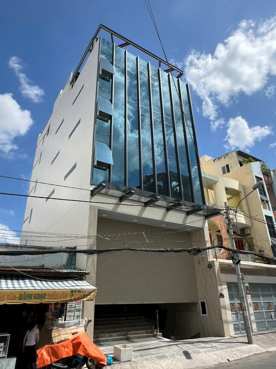 Cho thuê tòa nhà văn phòng đường số 15 Phường Tân Hưng, Quận 7 xây 7 tầng có hầm gần chợ – 144m2 3