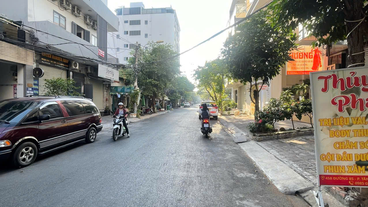 Office building for sale at No. 40, Street 85, Tan Quy Ward, District 7 with 8 floors, elevator, for rent 180 million/month 1