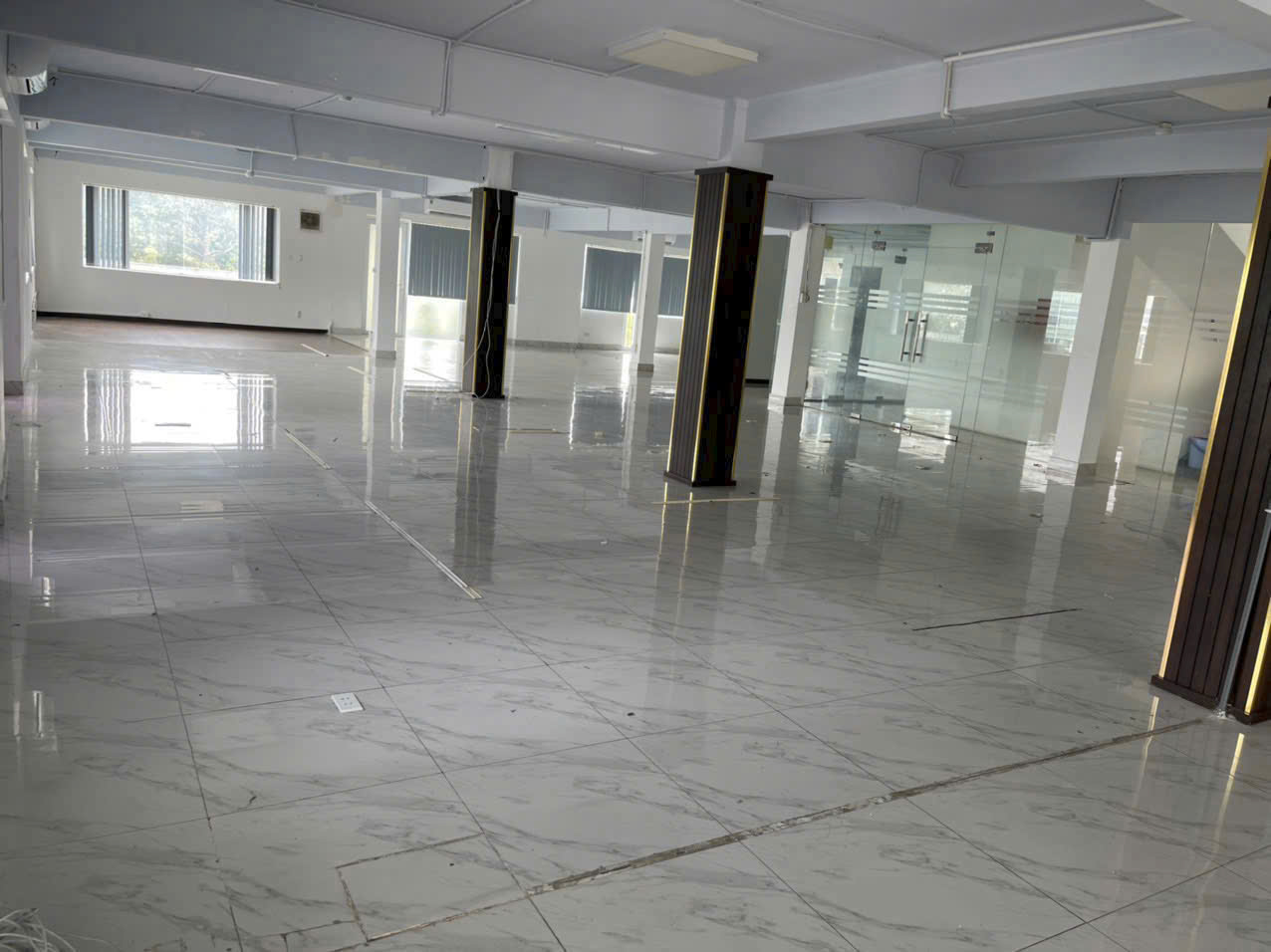 Office floor for lease at Twins Towers 11, No. 85 Cach Mang Thang 8, Ben Thanh Ward, District 1 7