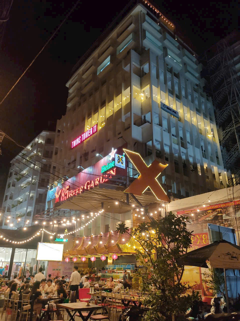 Office floor for lease at Twins Towers 11, No. 85 Cach Mang Thang 8, Ben Thanh Ward, District 1 6