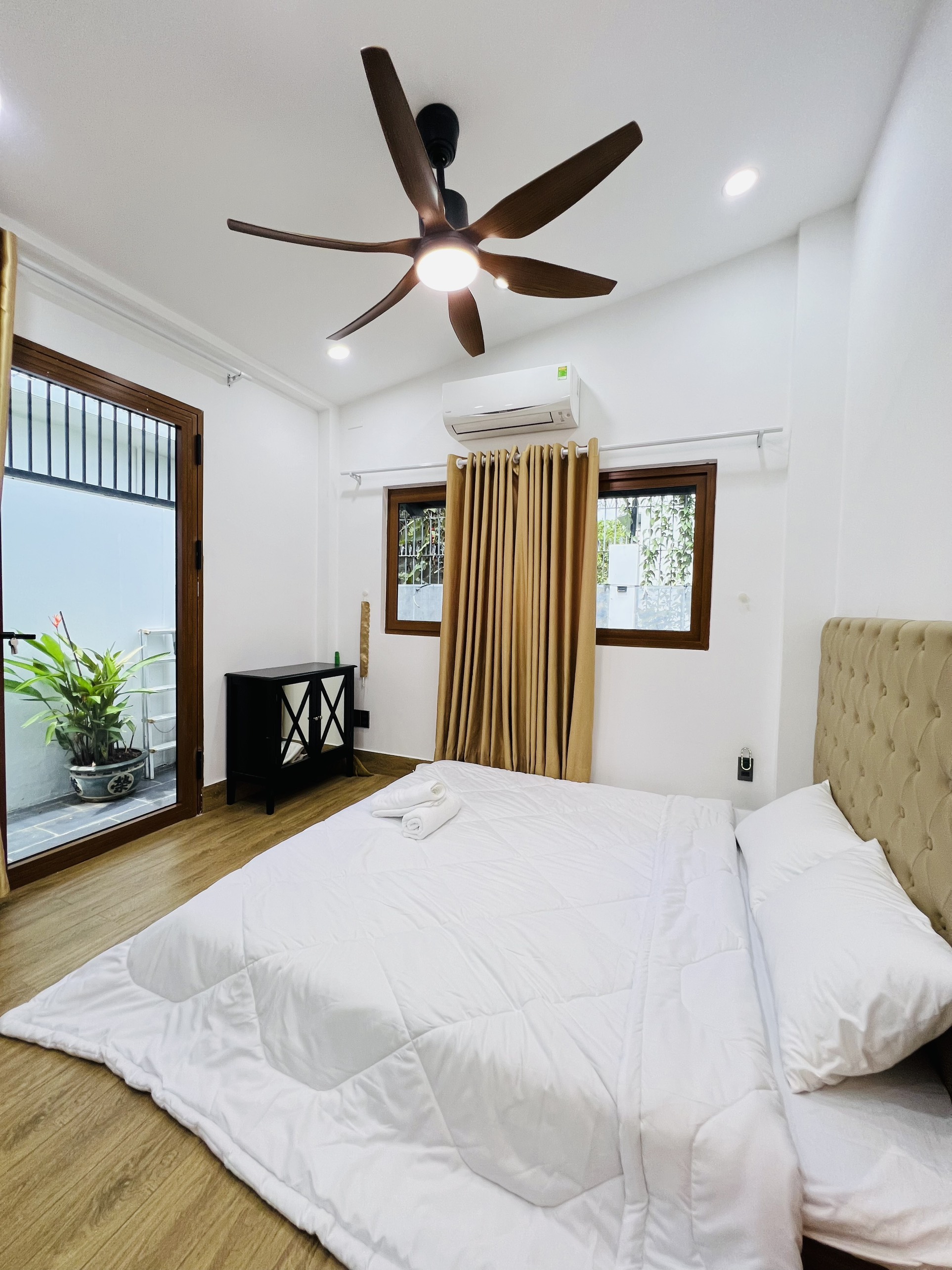 Villa B14 for rent, street 88 Thanh My Loi, District 2 with 3 bedrooms, fully equipped swimming pool 10