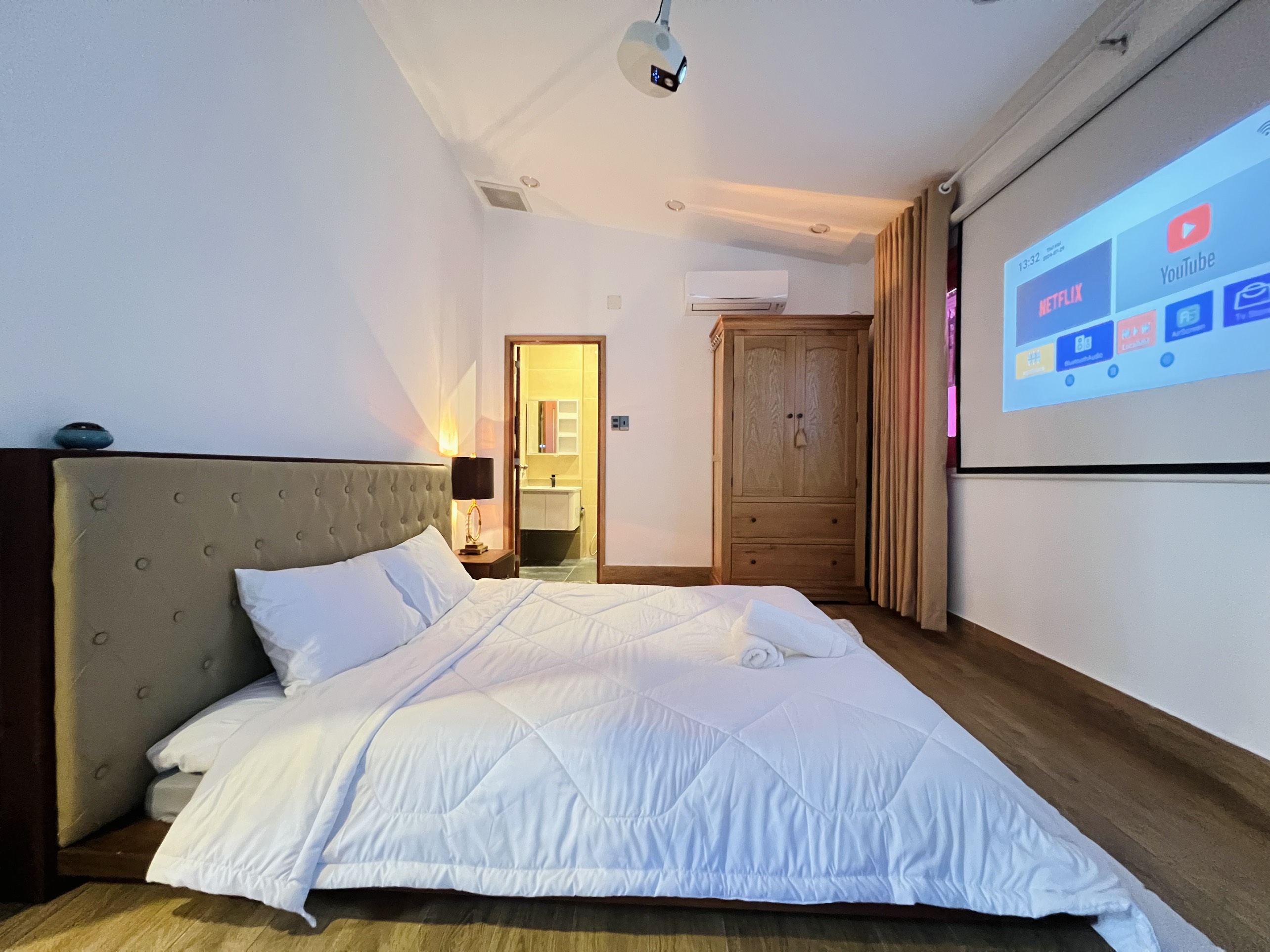 Villa B14 for rent, street 88 Thanh My Loi, District 2 with 3 bedrooms, fully equipped swimming pool 9