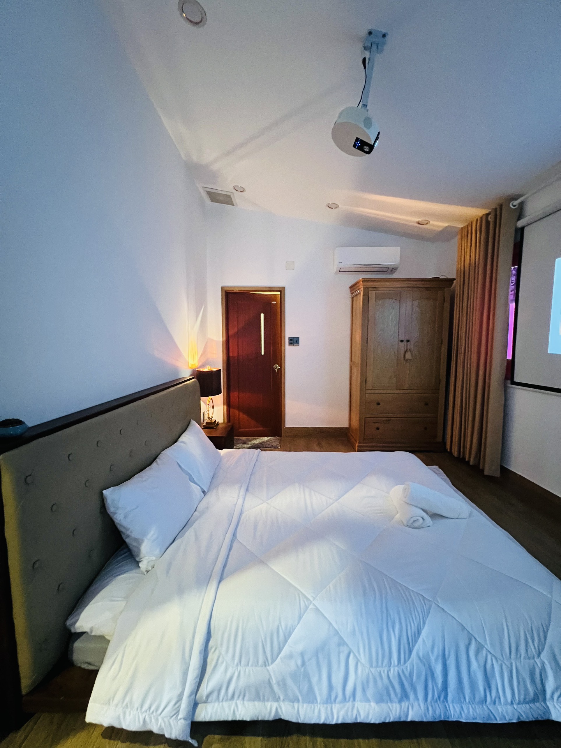 Villa B14 for rent, street 88 Thanh My Loi, District 2 with 3 bedrooms, fully equipped swimming pool 5