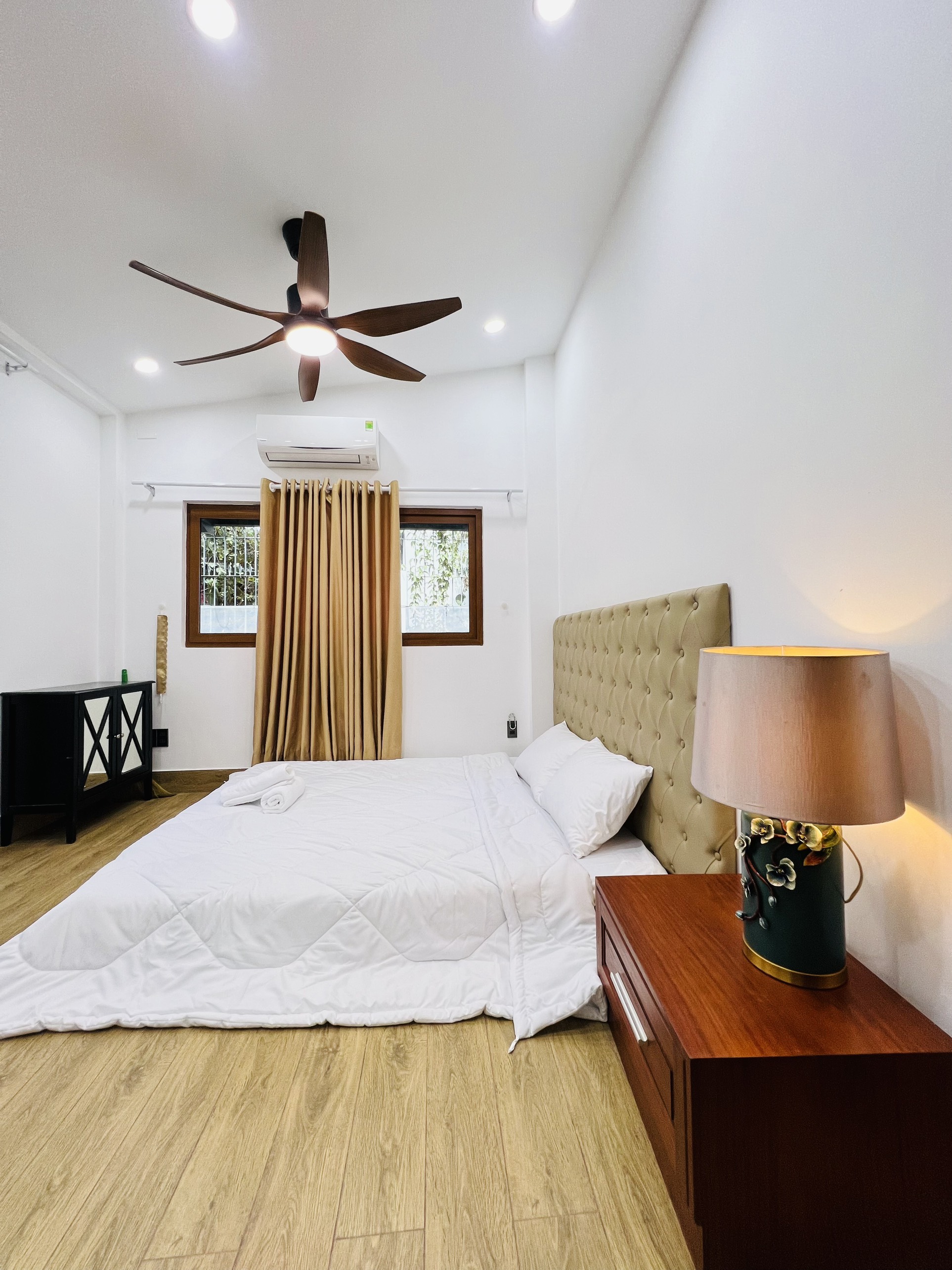 Villa B14 for rent, street 88 Thanh My Loi, District 2 with 3 bedrooms, fully equipped swimming pool 4