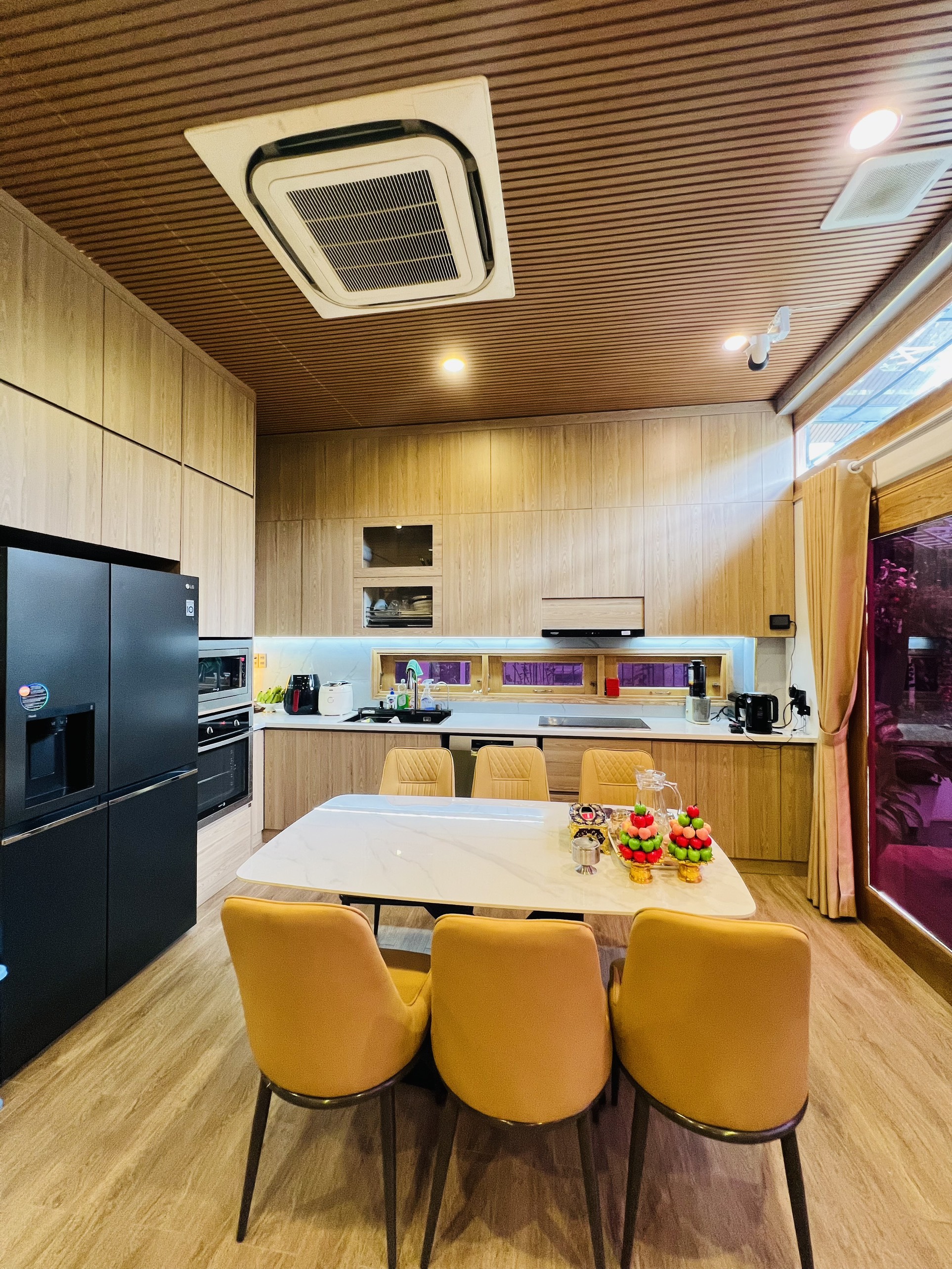 Villa B14 for rent, street 88 Thanh My Loi, District 2 with 3 bedrooms, fully equipped swimming pool 1