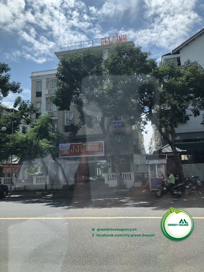 Town House Business in Phu My Hung For Rent
