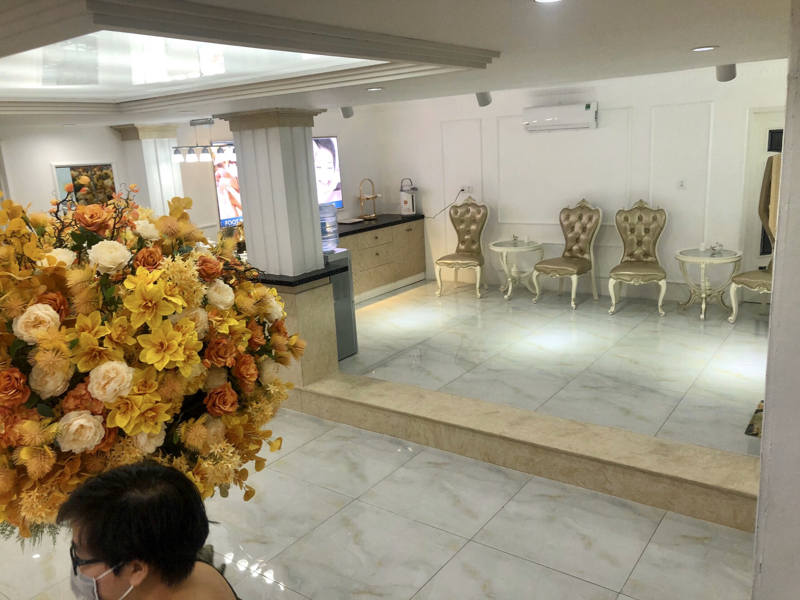 For Lease Diamond Spa Town House In 4 Hung Gia PMH  6