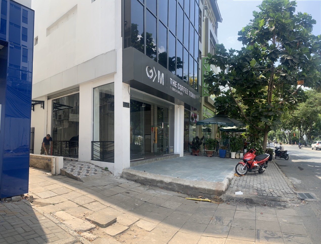 FOR RENT MY HUNG TOWNHOUSE IN TAN PHONG WARD DISTRICT 7 6