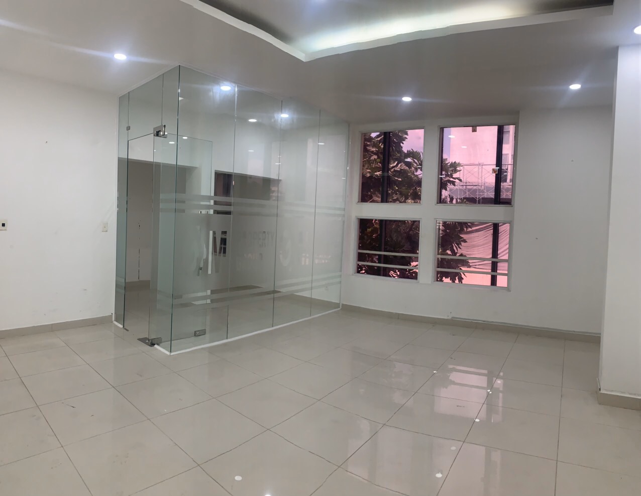 FOR RENT MY HUNG TOWNHOUSE IN TAN PHONG WARD DISTRICT 7 3