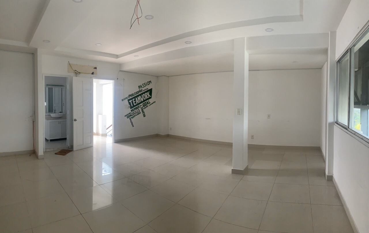 FOR RENT MY HUNG TOWNHOUSE IN TAN PHONG WARD DISTRICT 7 2