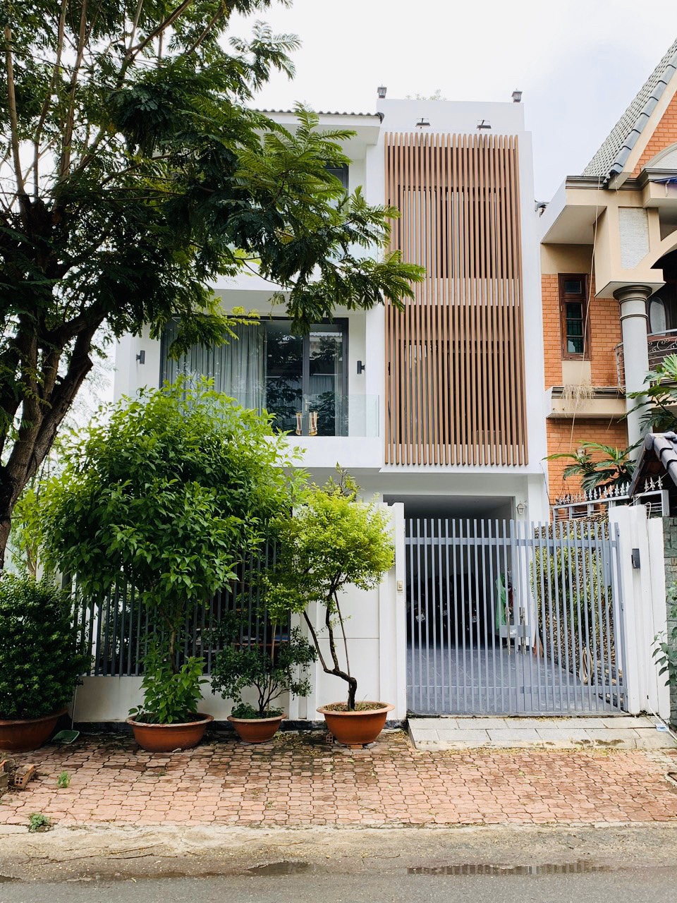 NAM LONG TOWNHOUSE FOR SALE ON TRAN TRONG CUNG STREET - PHU THUAN WARD- DISTRICT 7