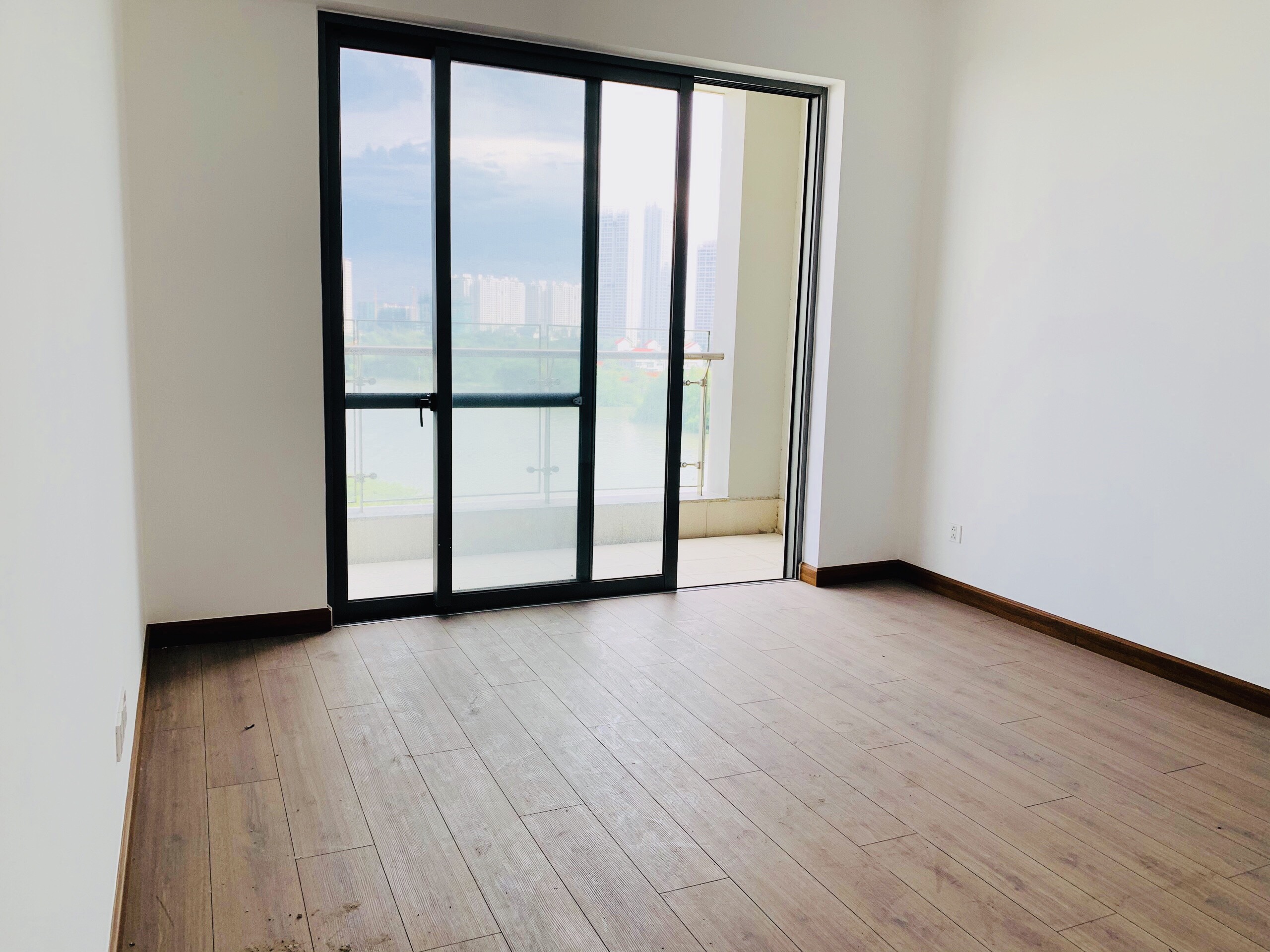 For Sale  Riverpark Premier Apartment in Phu My Hung- District 7 7