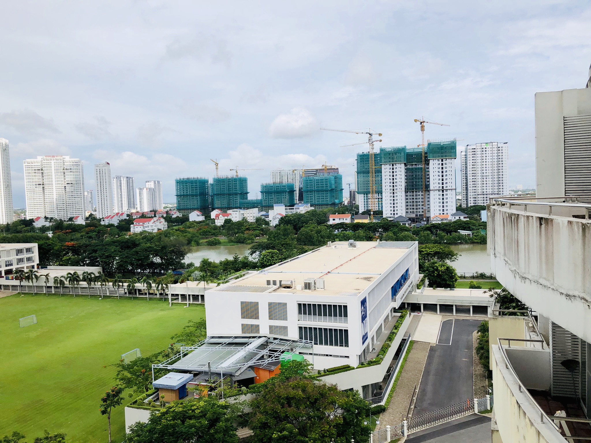 Apartment for rent in Phu My hung- District 7 6