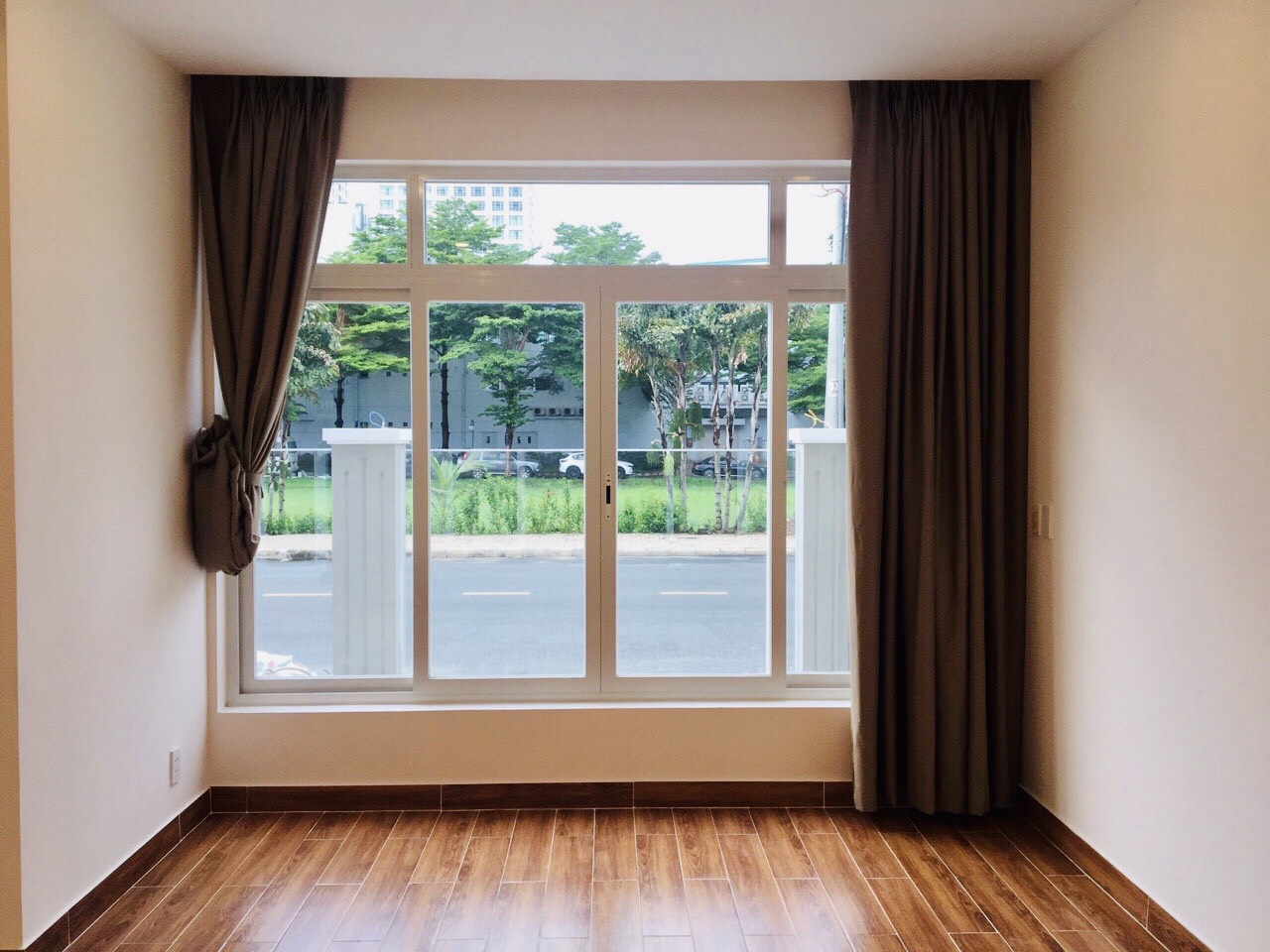Villa for rent in Phu My Hung- District 7 10